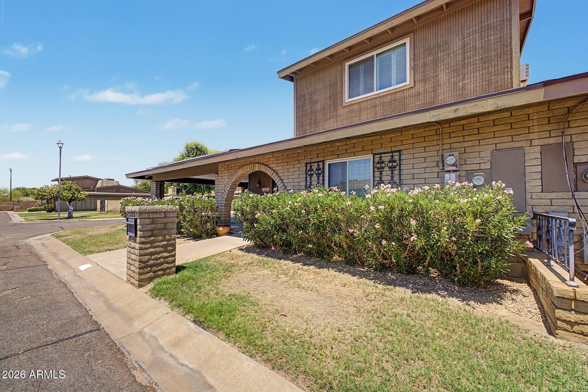 ORANGEWOOD EAST TOWNHOMES - Residential