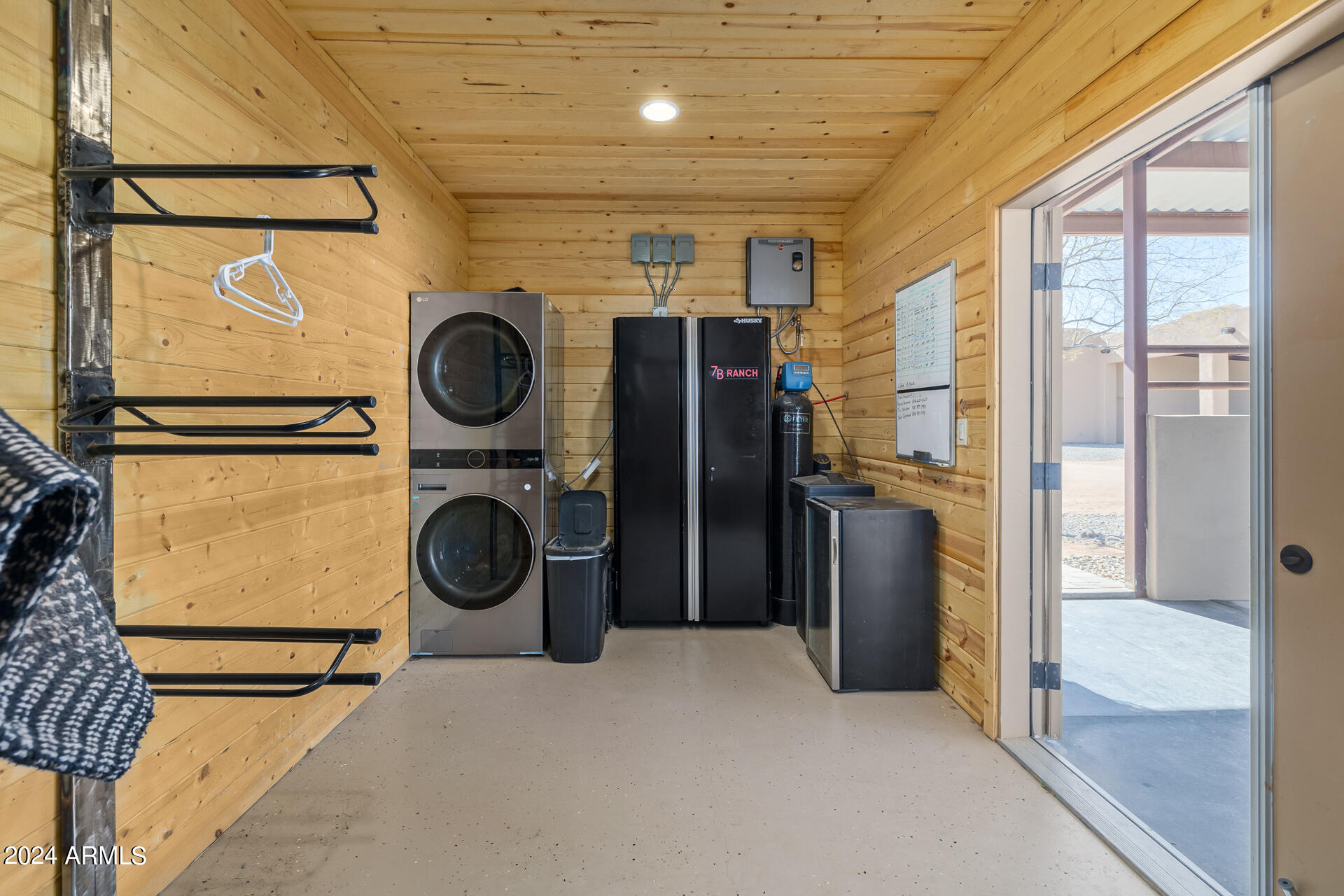 W2 W2 SE4 NW4 SEC 32 EX S2 S2 TH/OF - Residential