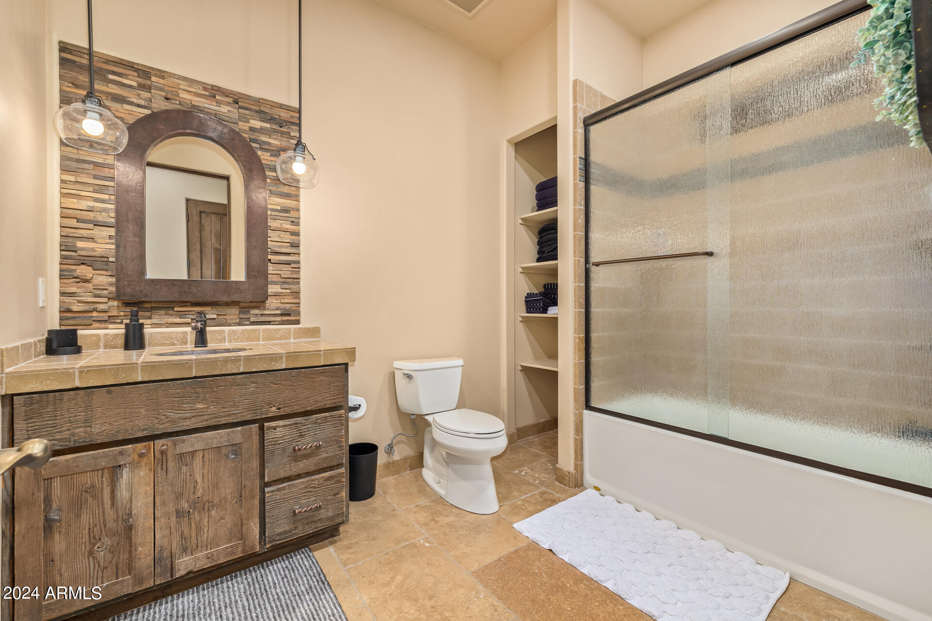 W2 W2 SE4 NW4 SEC 32 EX S2 S2 TH/OF - Residential