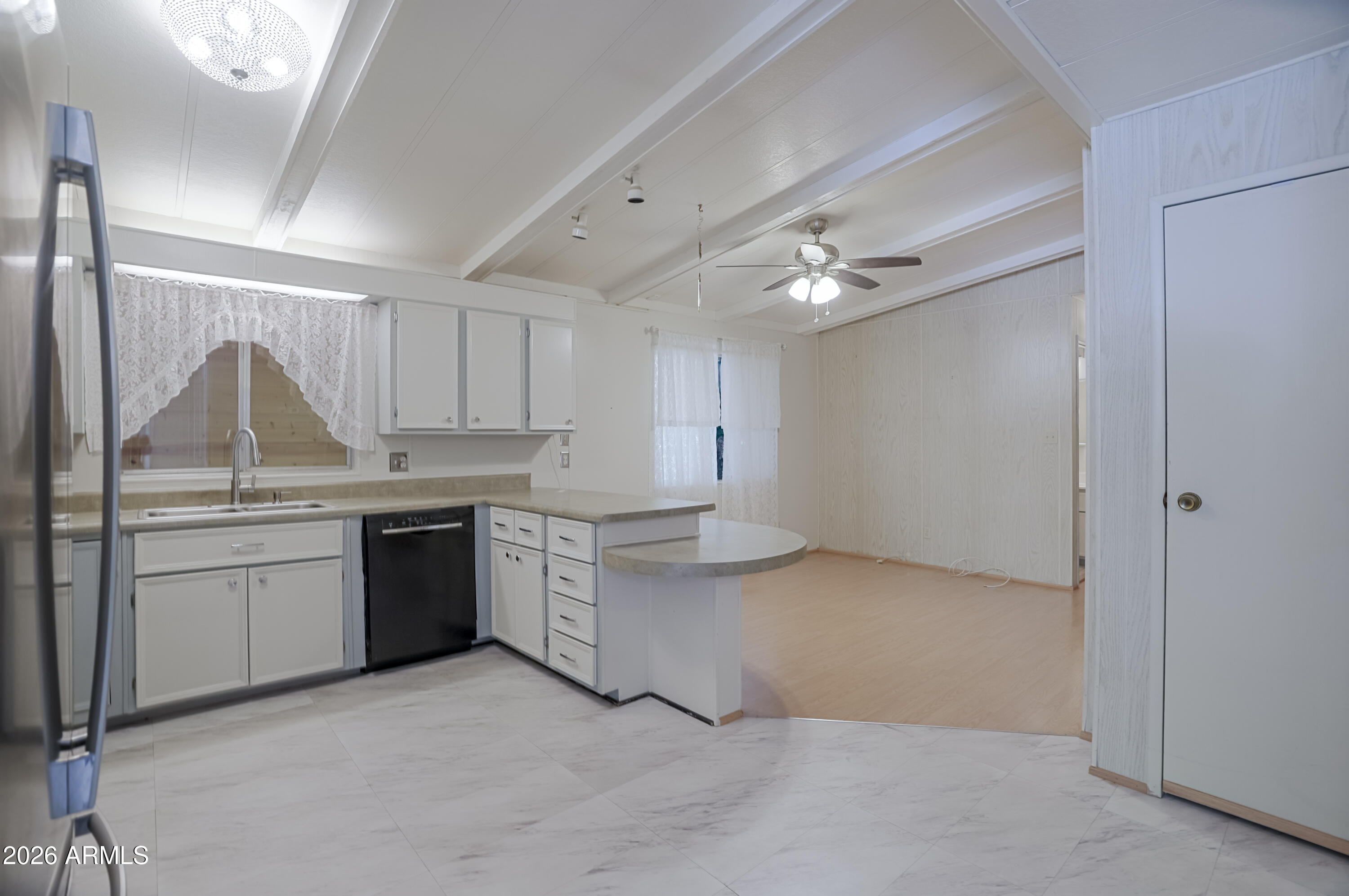 SUNRISE TERRACE - Residential