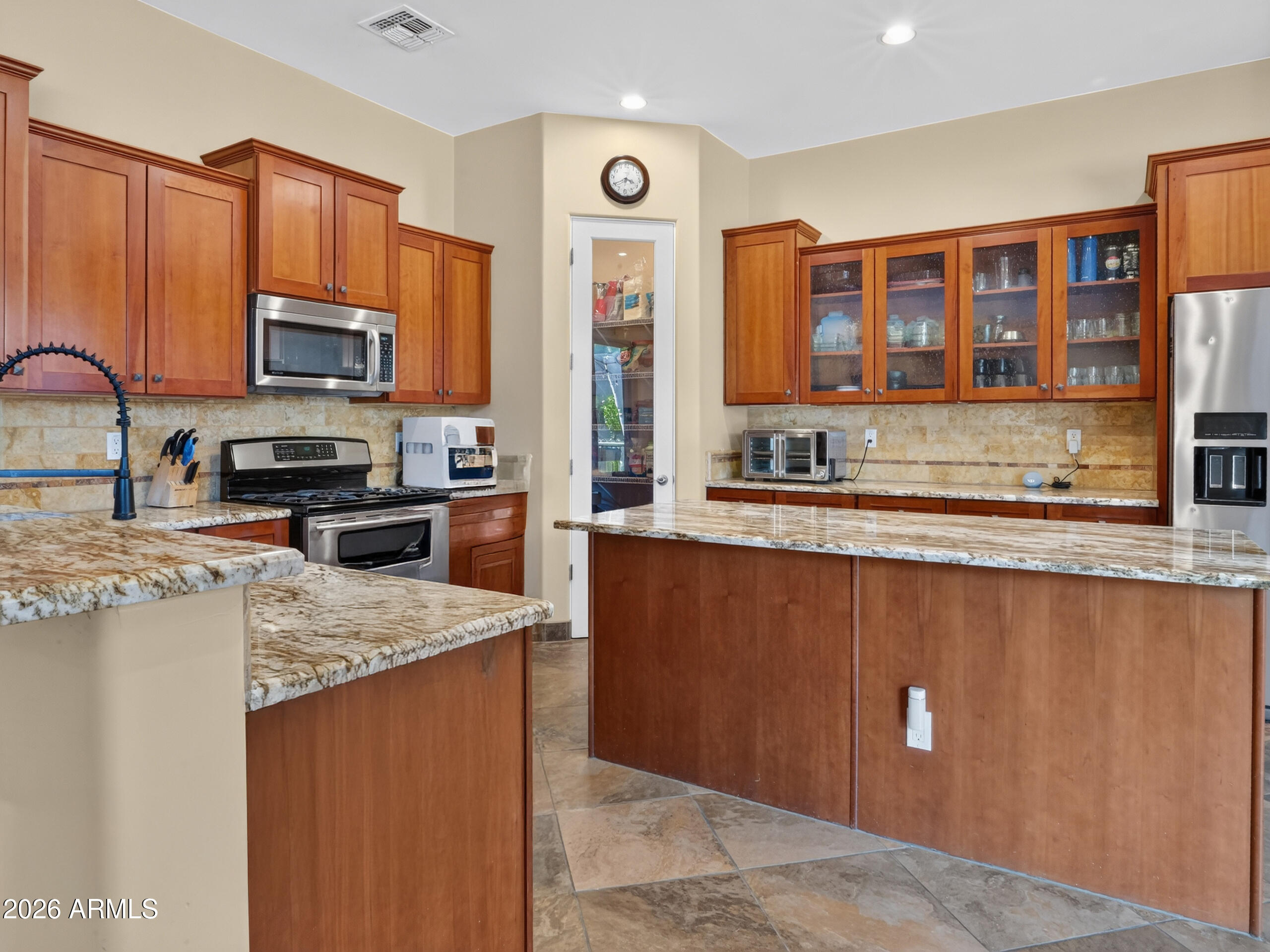 HIGHLINE RANCH - Residential