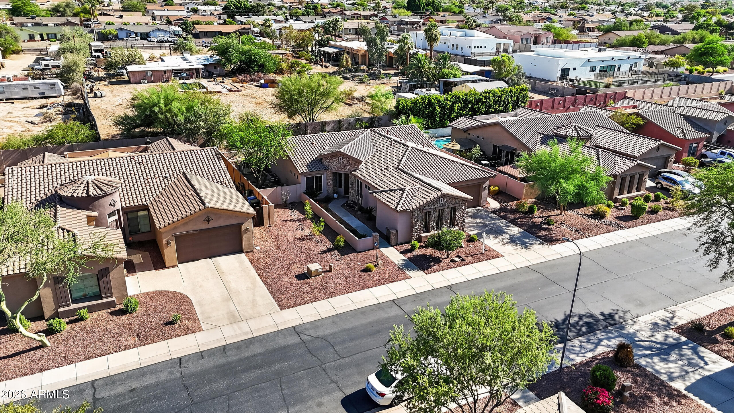 HIGHLINE RANCH - Residential