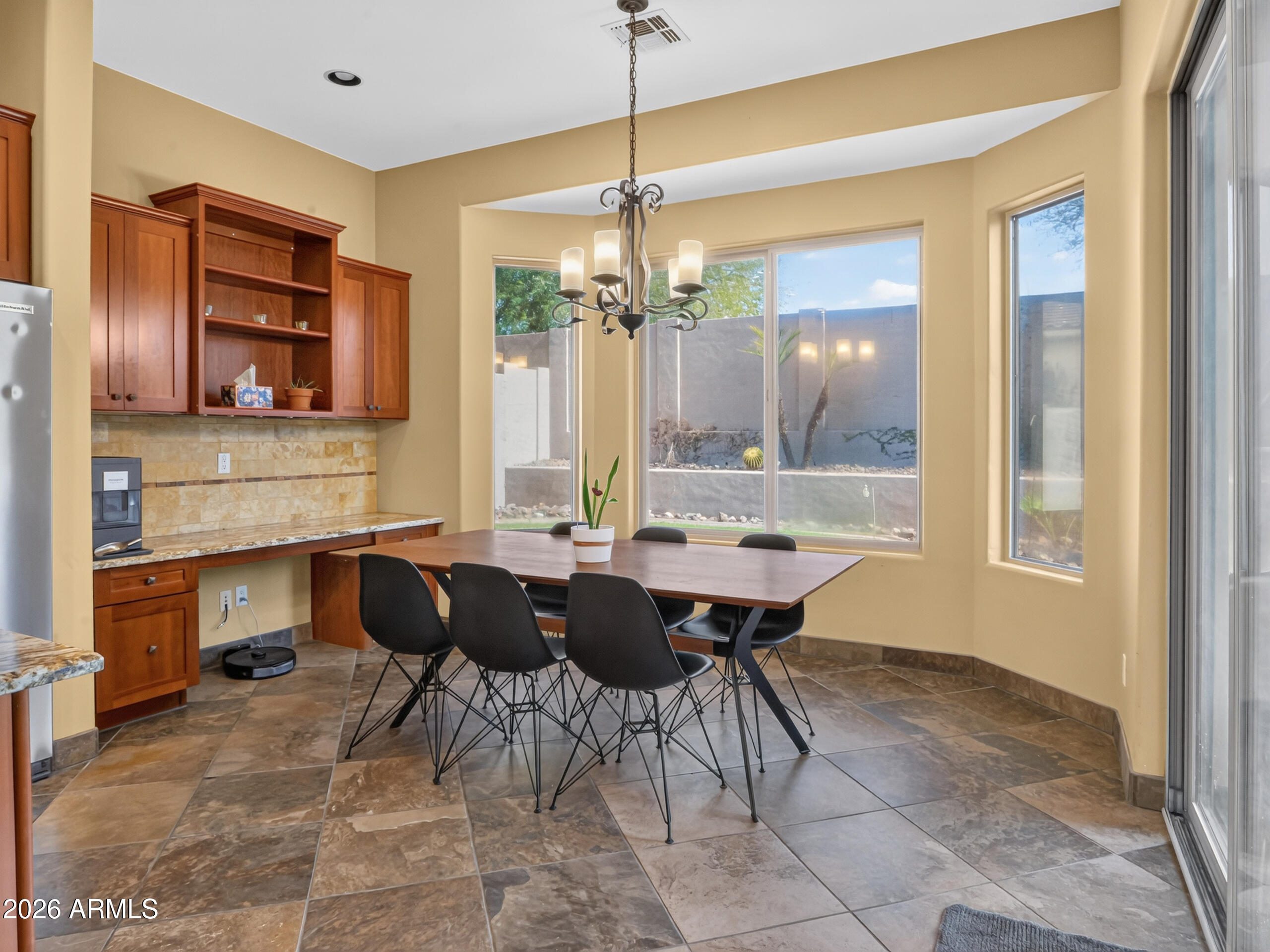 HIGHLINE RANCH - Residential