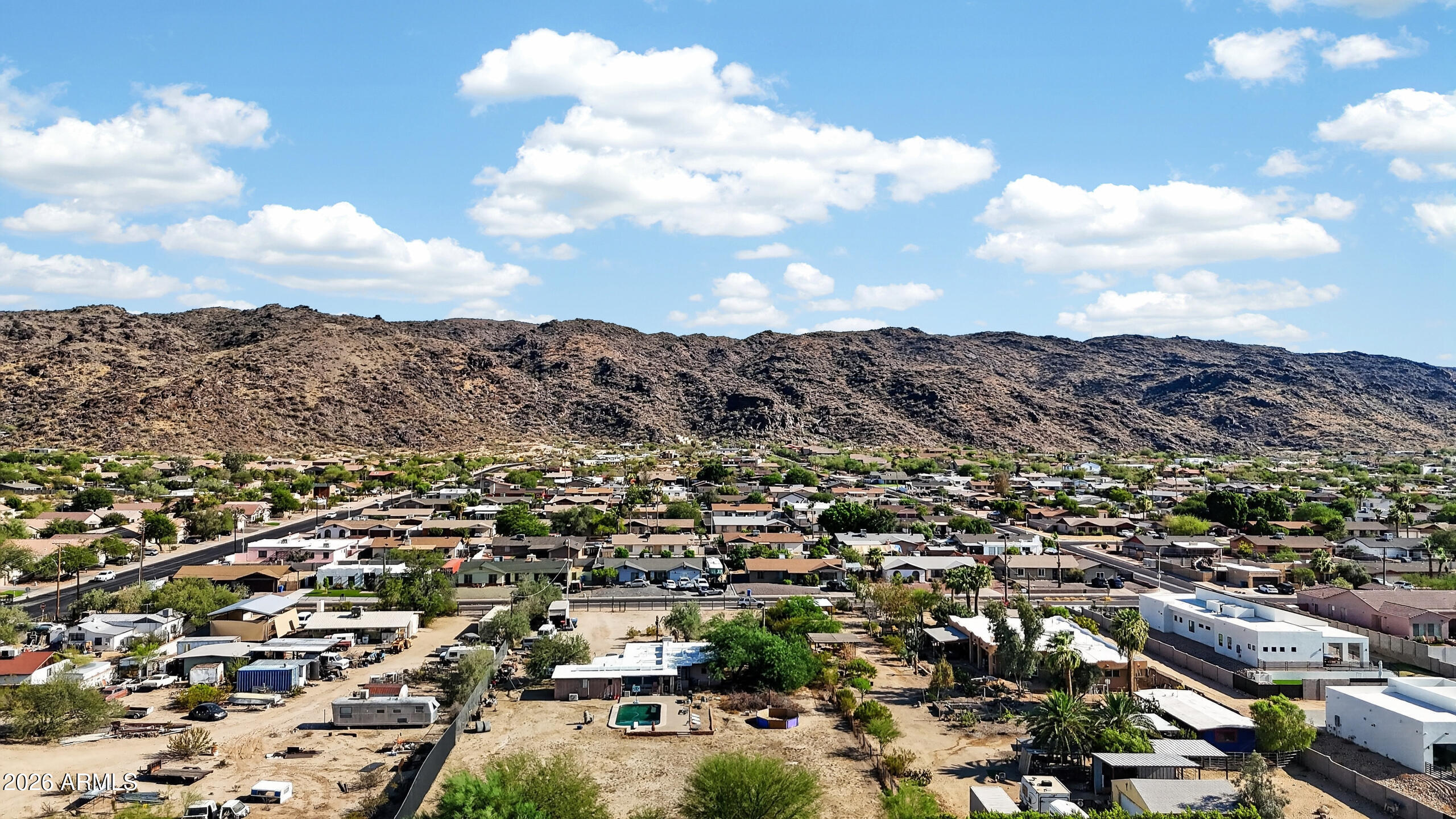 HIGHLINE RANCH - Residential
