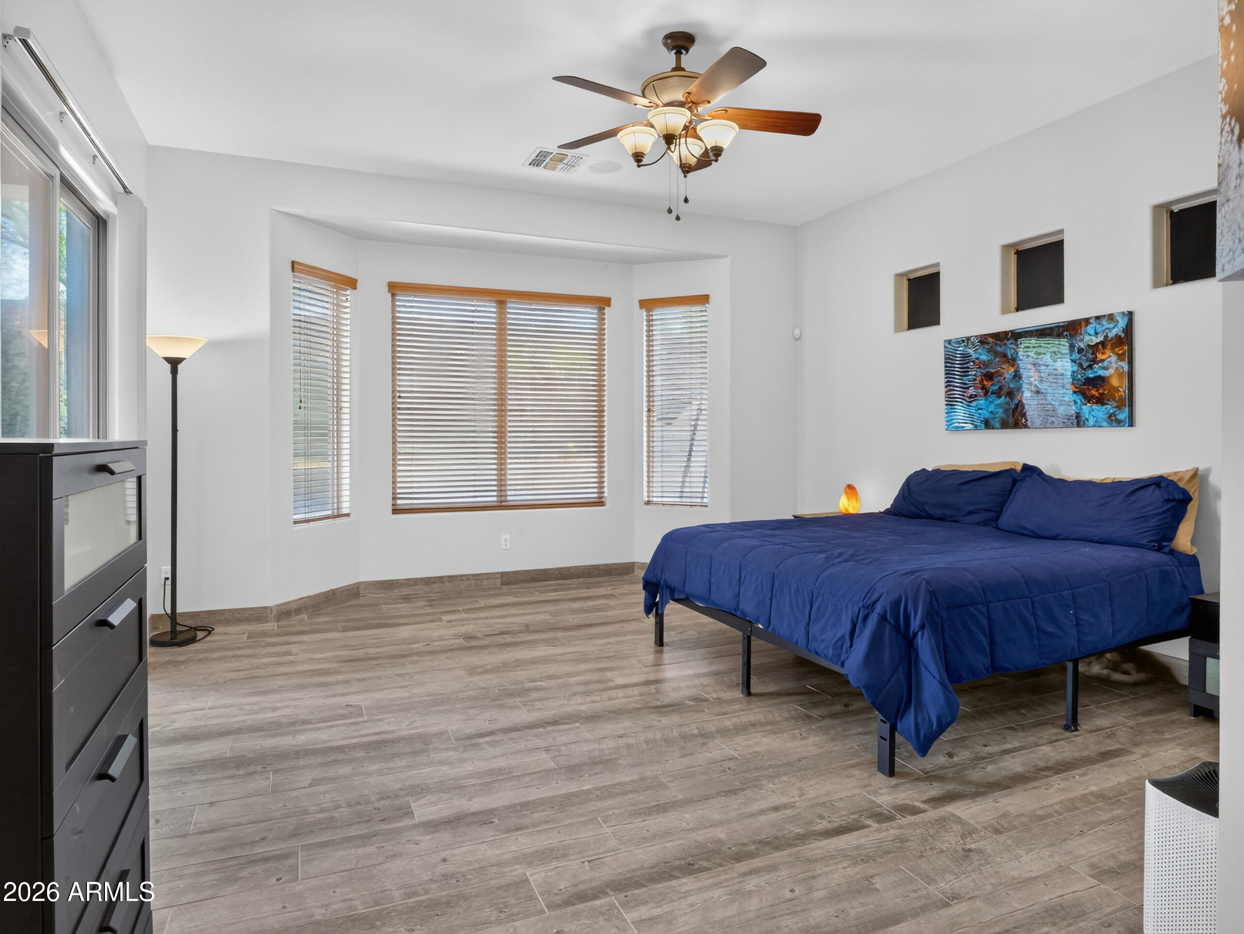 HIGHLINE RANCH - Residential