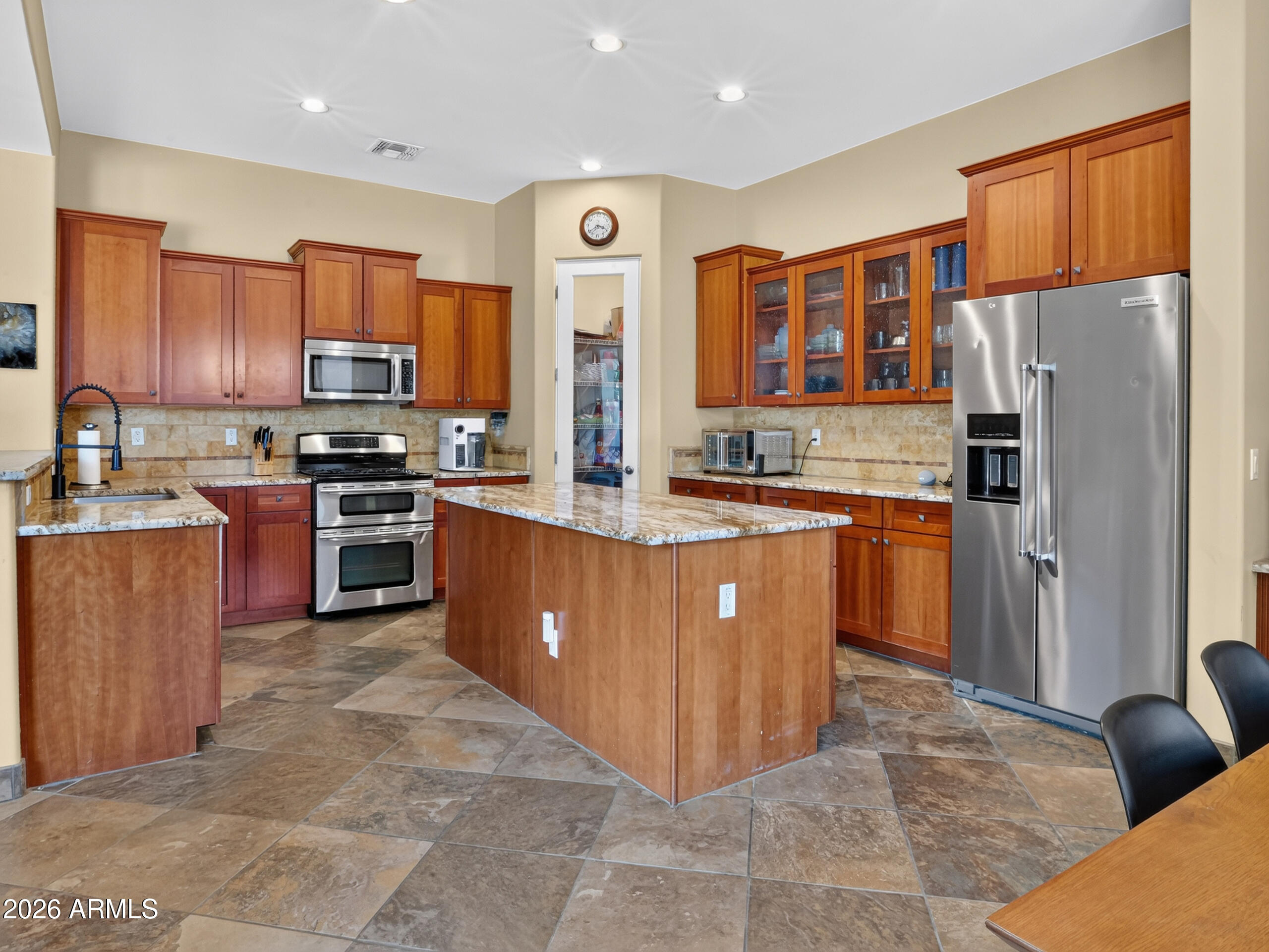 HIGHLINE RANCH - Residential