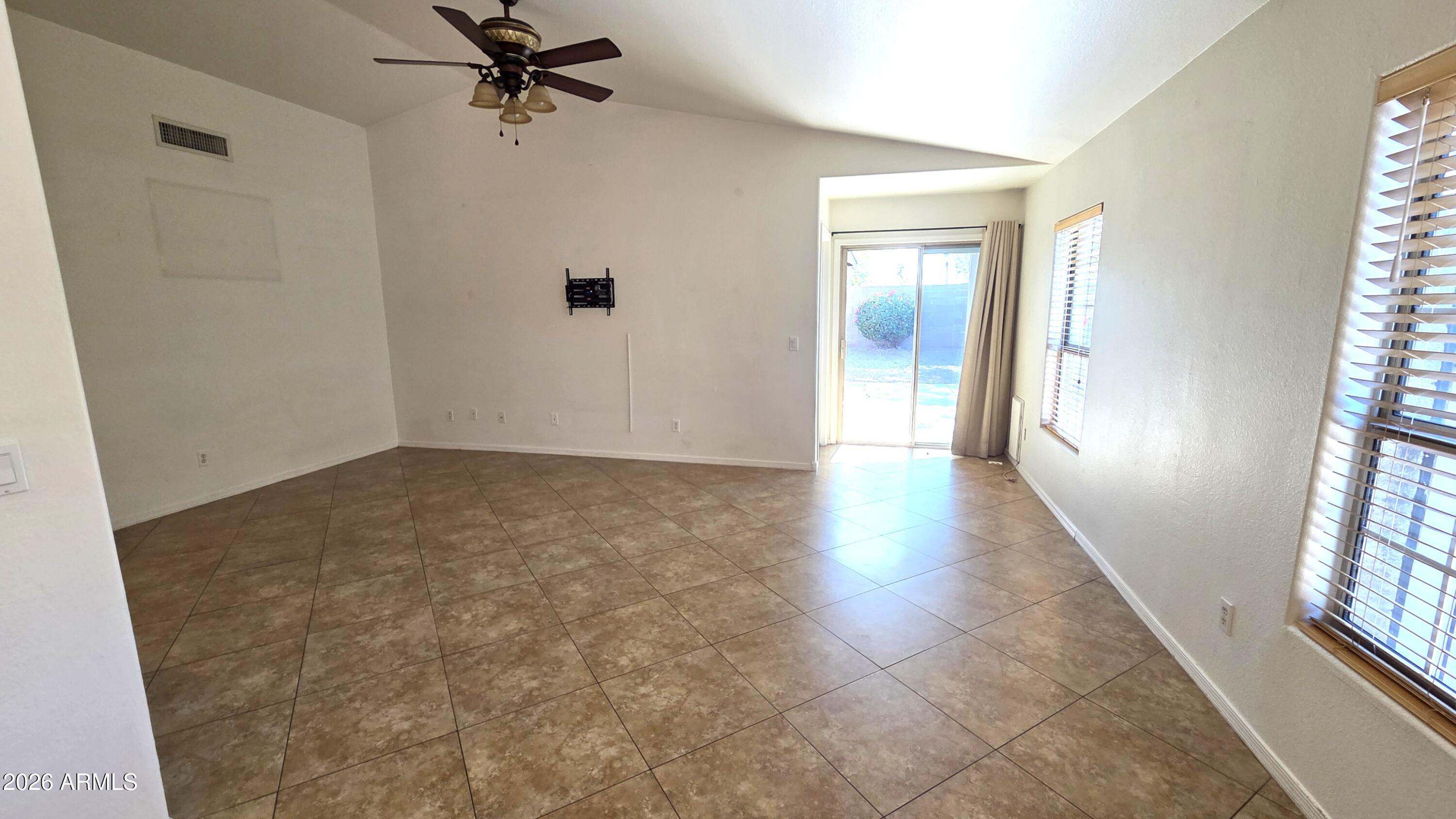 DAVE BROWN 7TH AVENUE - Residential Lease