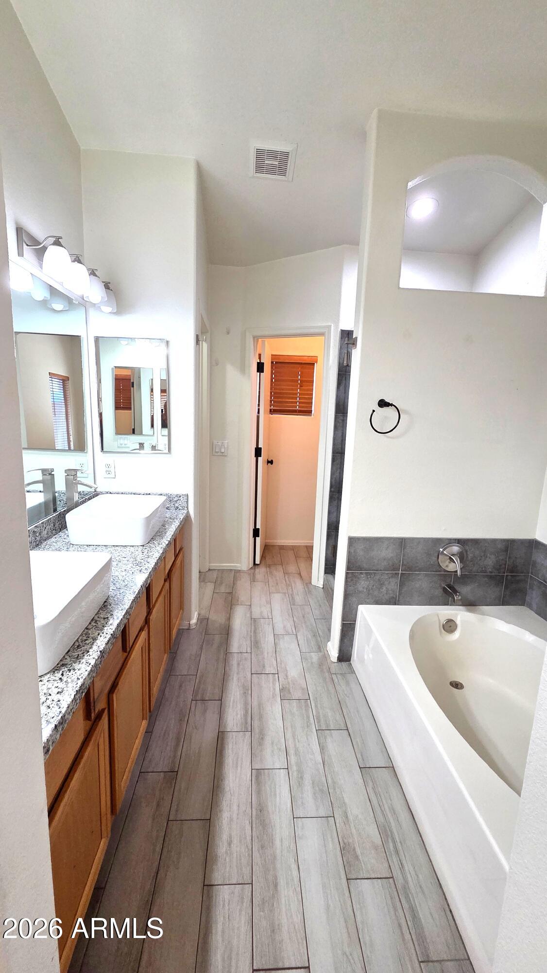 DAVE BROWN 7TH AVENUE - Residential Lease