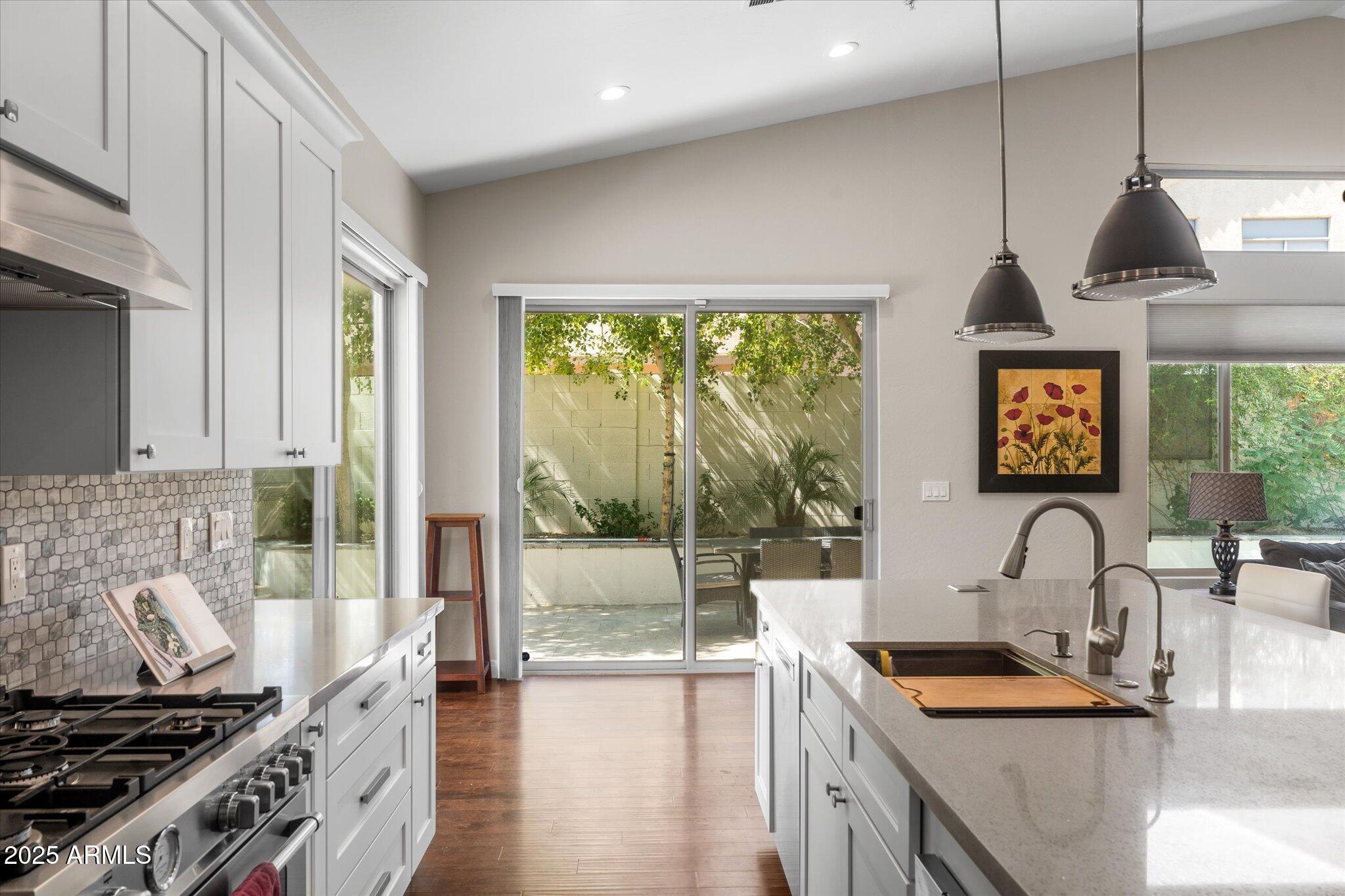 COSTA VERDE - Residential