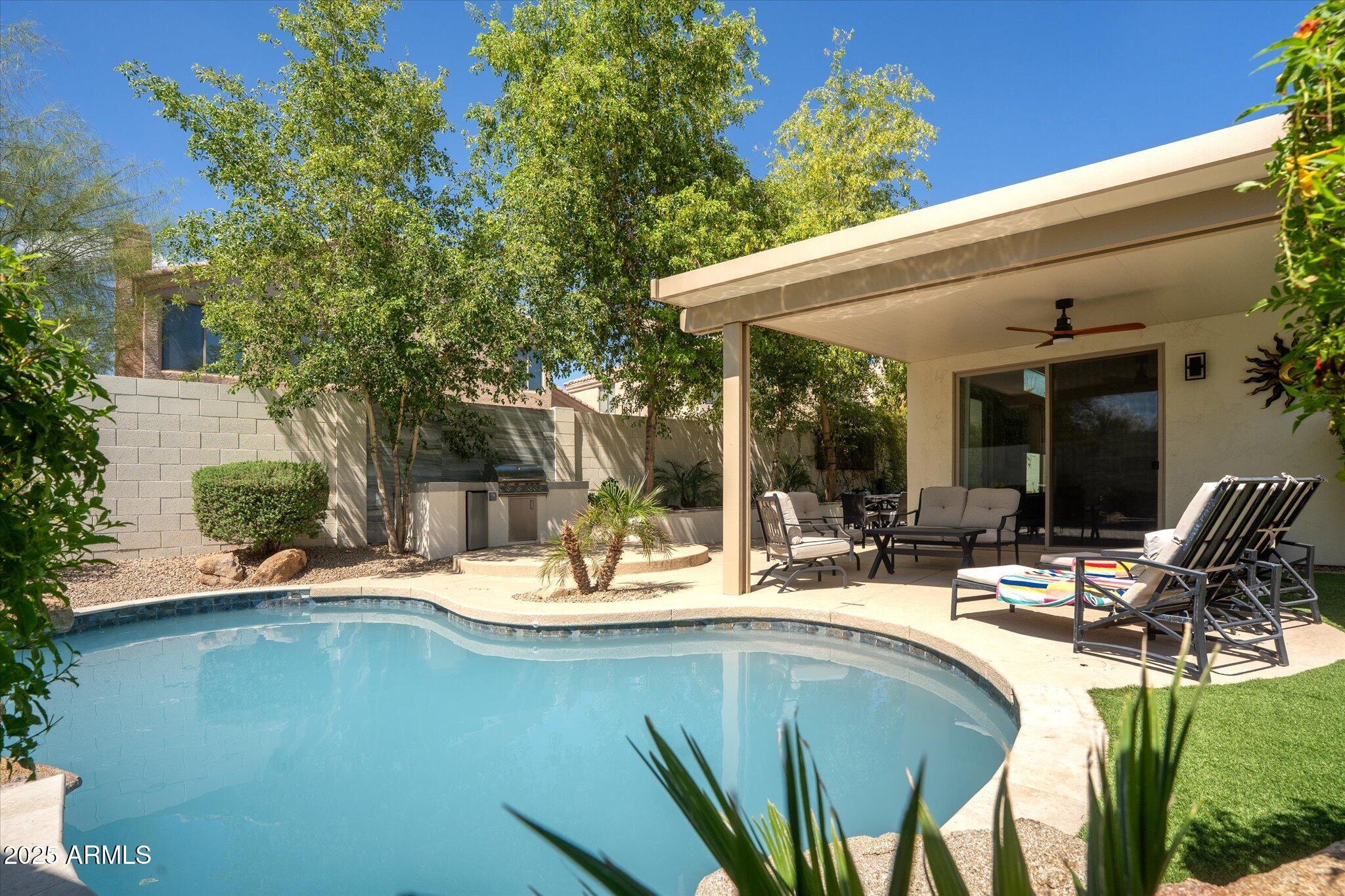 COSTA VERDE - Residential