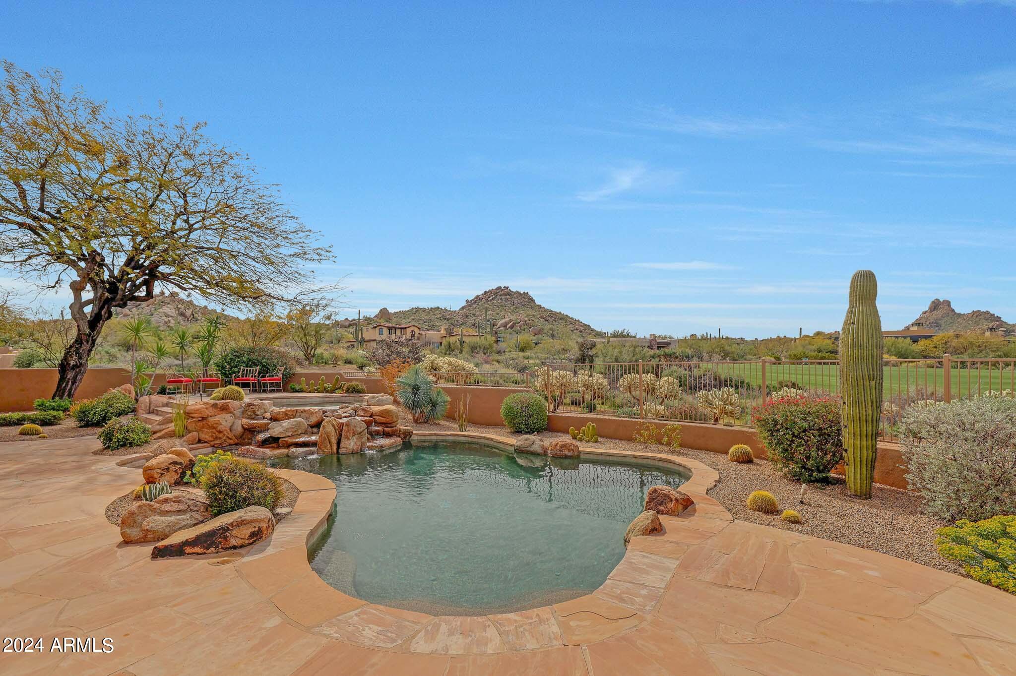 Pinnacle Canyon in Troon North - Residential