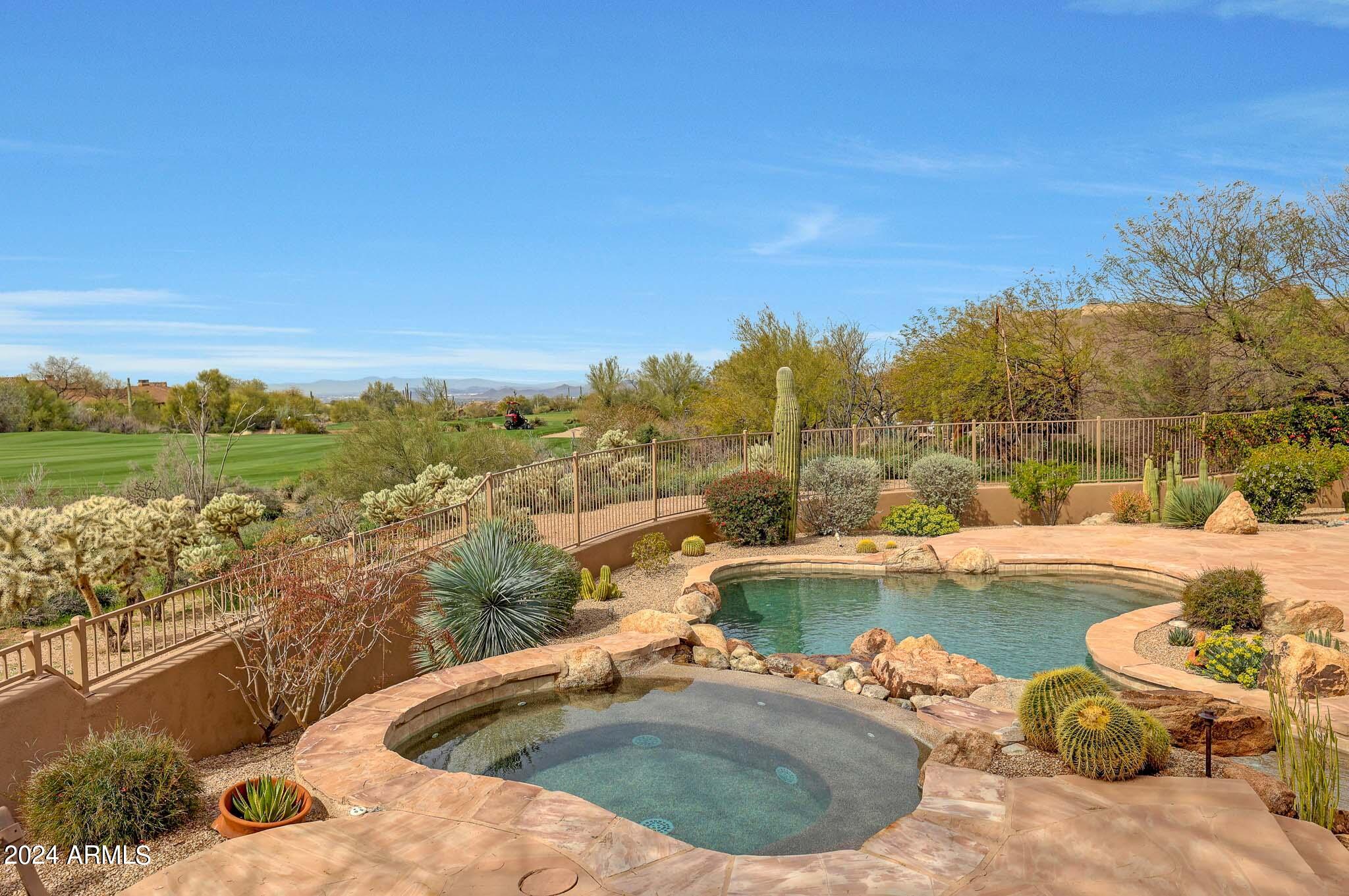 Pinnacle Canyon in Troon North - Residential