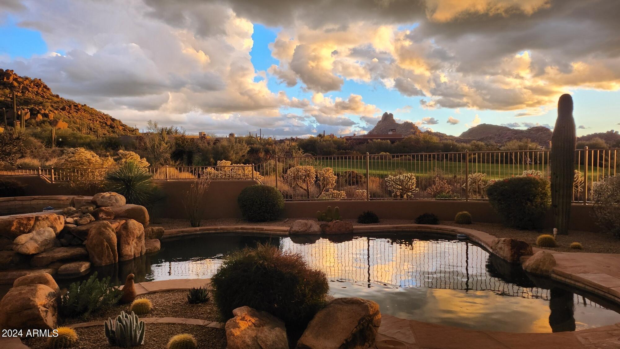 Pinnacle Canyon in Troon North - Residential