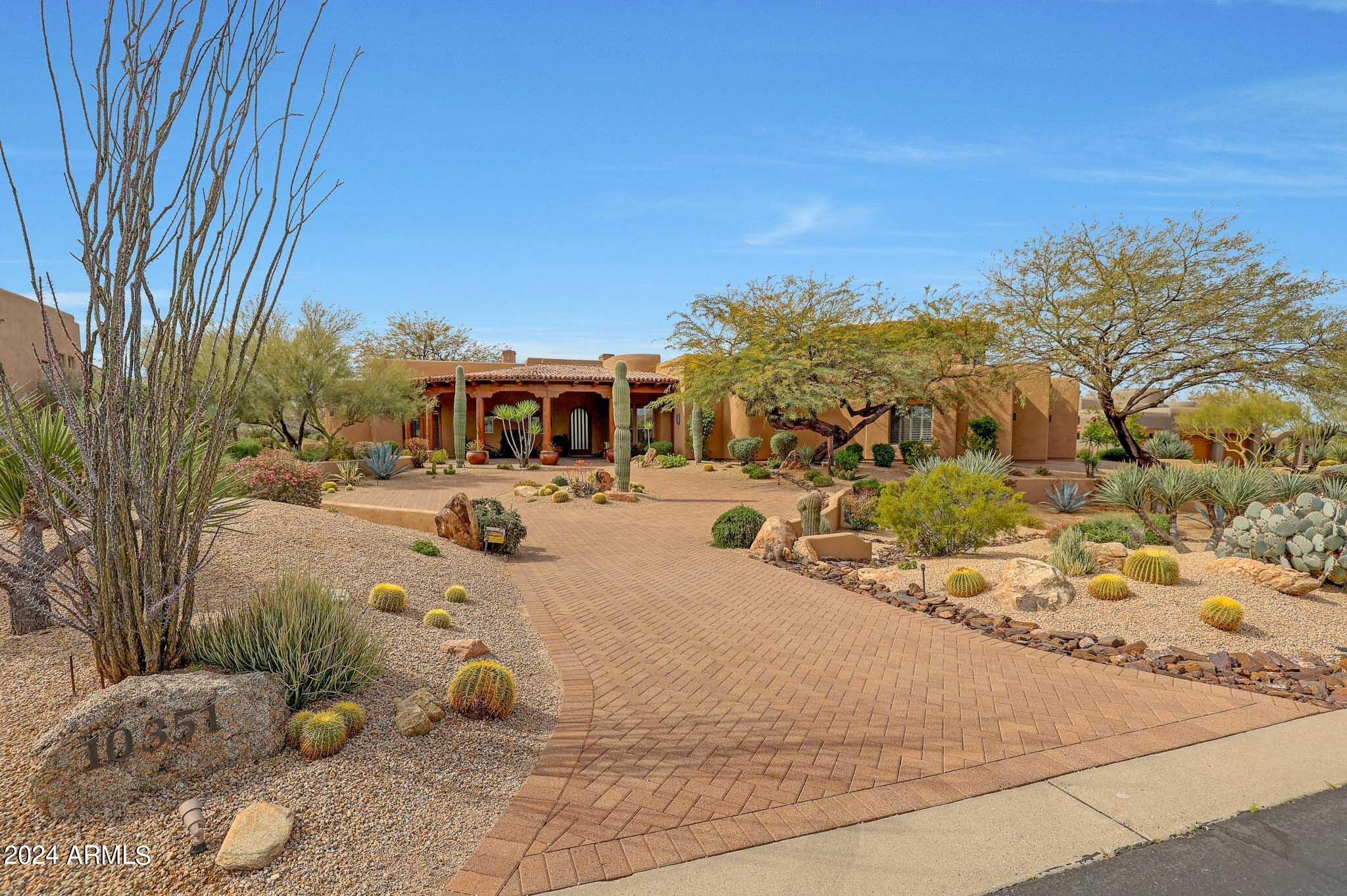 Pinnacle Canyon in Troon North - Residential