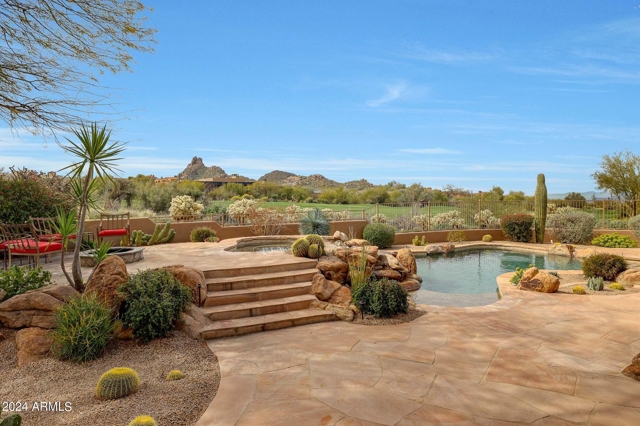 Pinnacle Canyon in Troon North - Residential