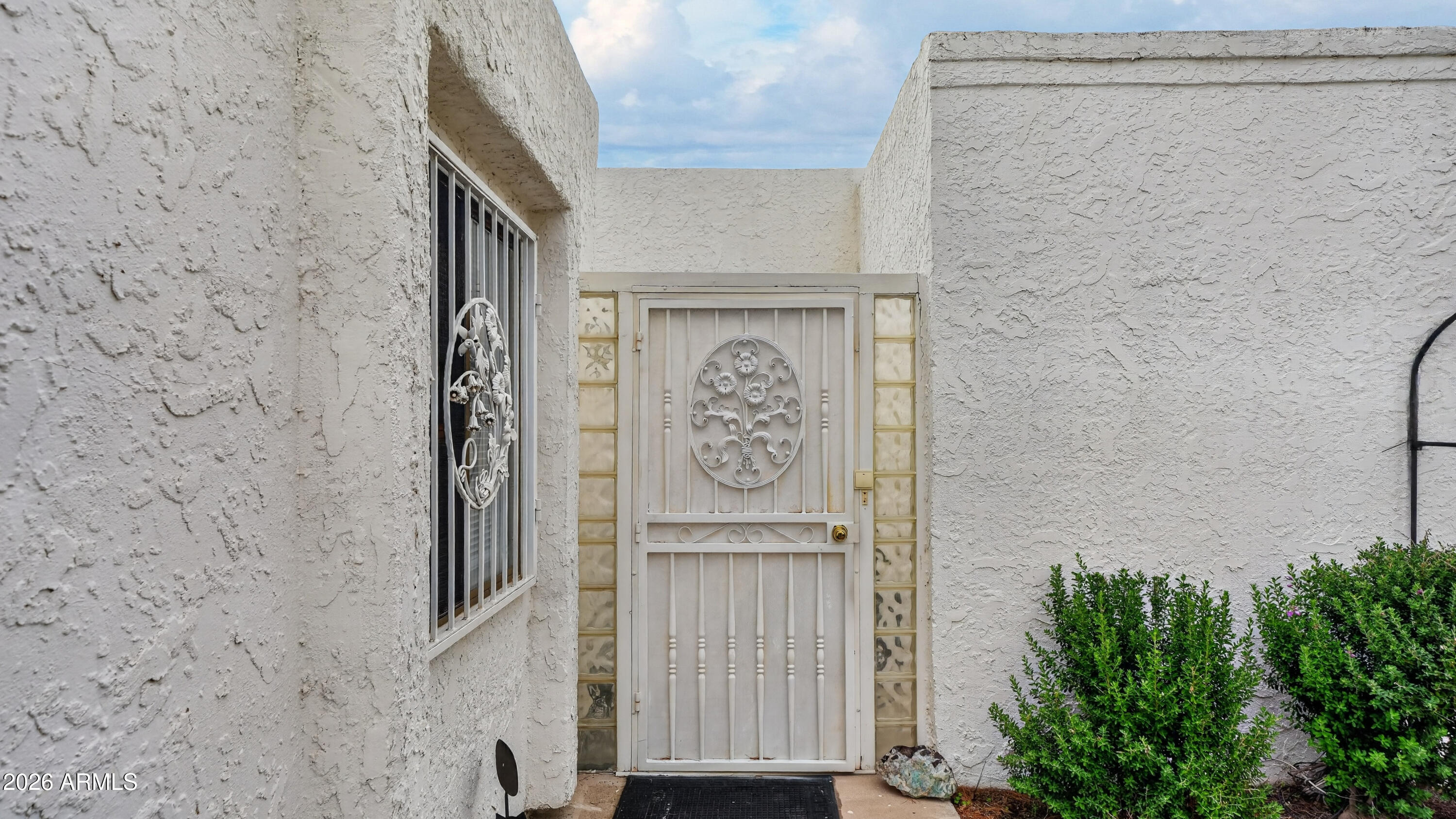VILLA DEL RIO 2 RESUB - Residential