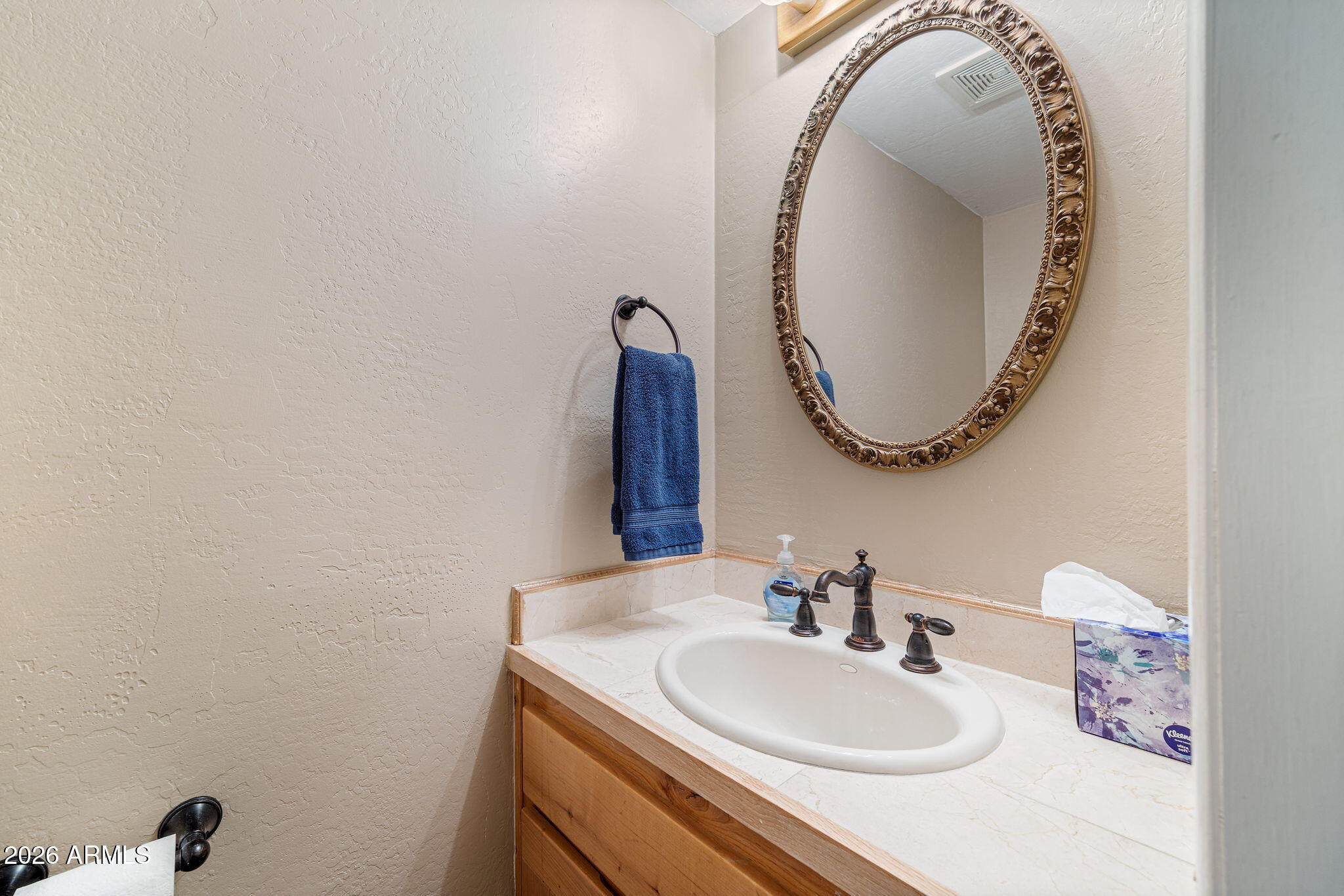 HILLCREST - Residential