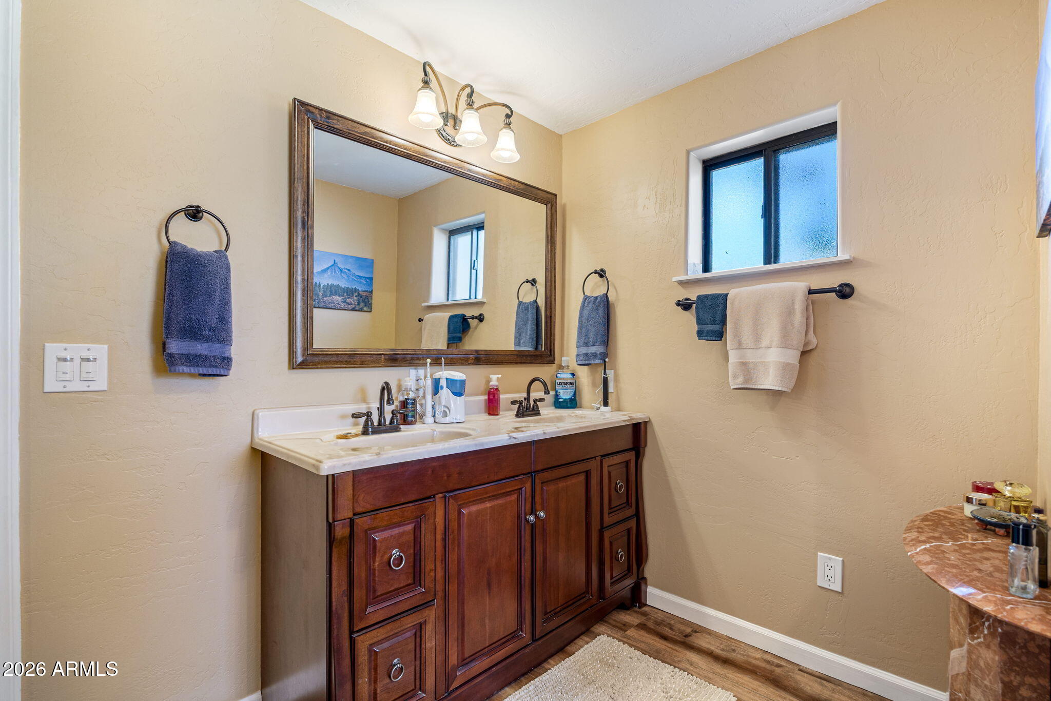 HILLCREST - Residential