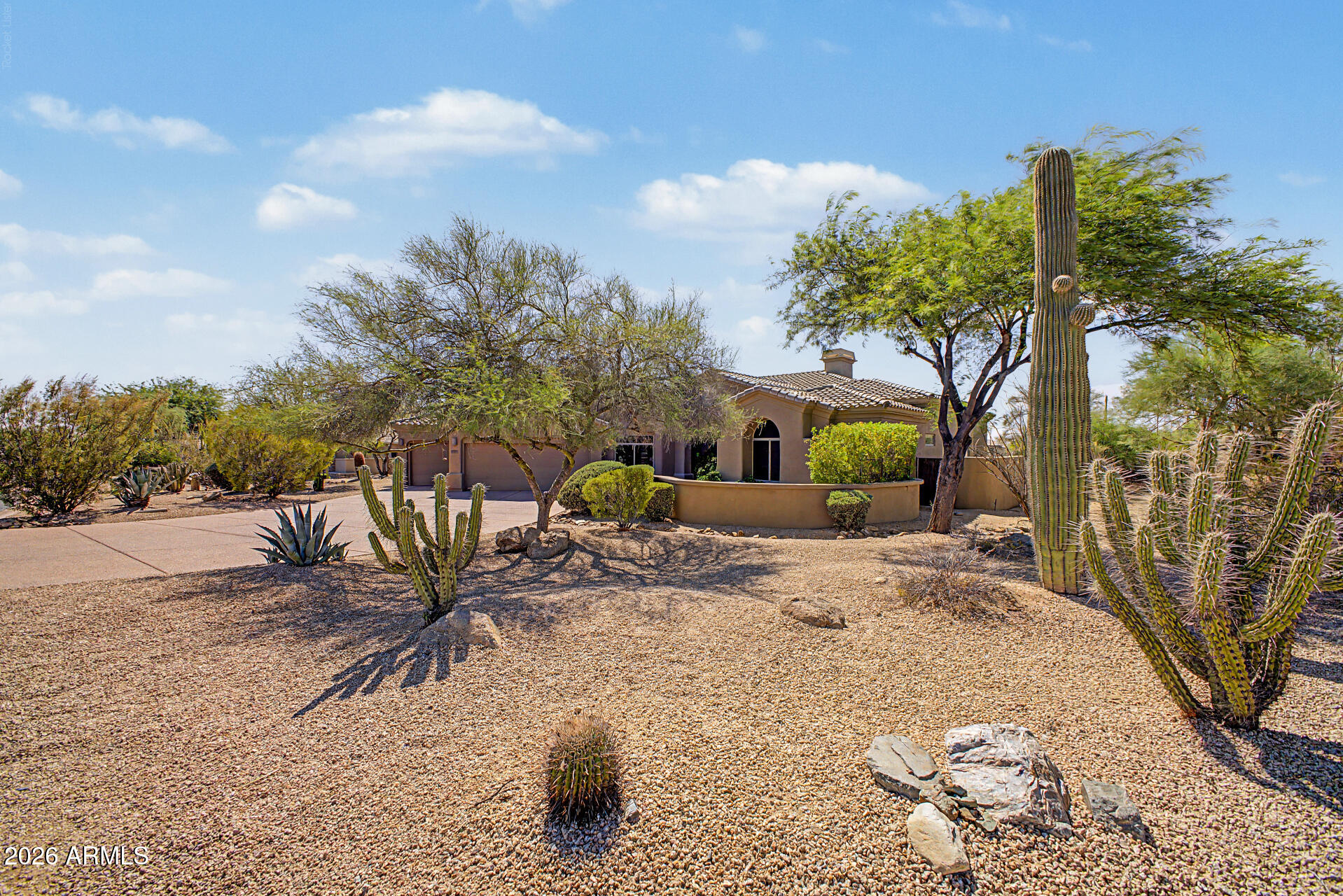 SAGUARO HIGHLANDS - Residential