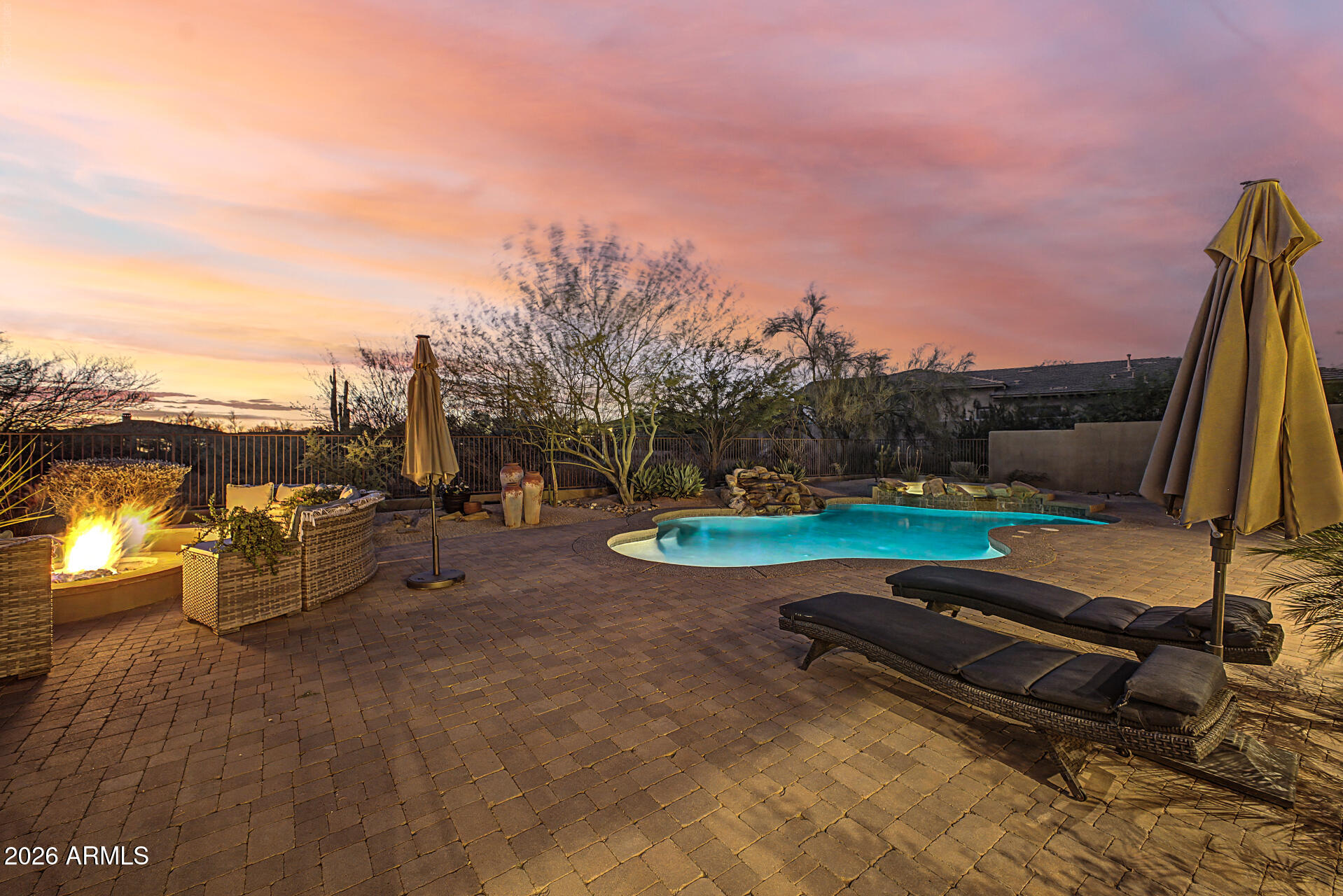 SAGUARO HIGHLANDS - Residential