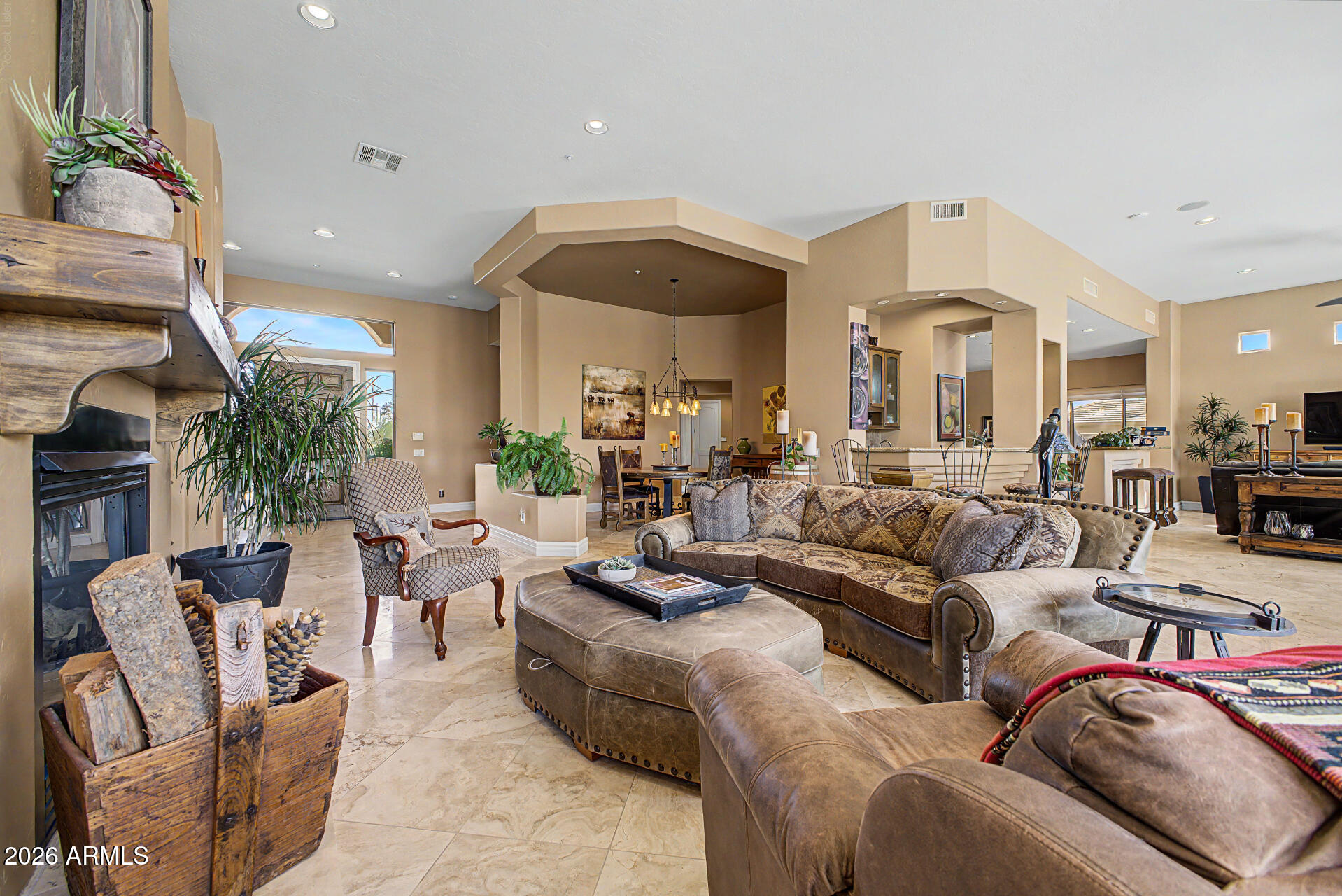 SAGUARO HIGHLANDS - Residential