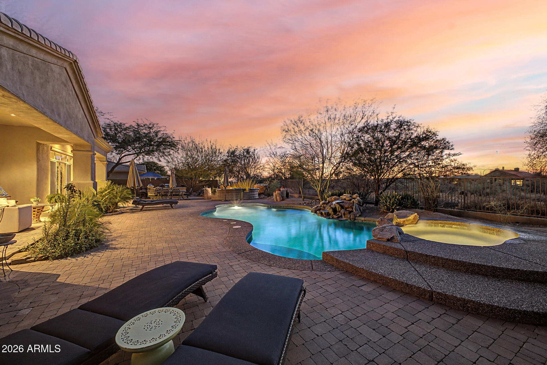 SAGUARO HIGHLANDS - Residential