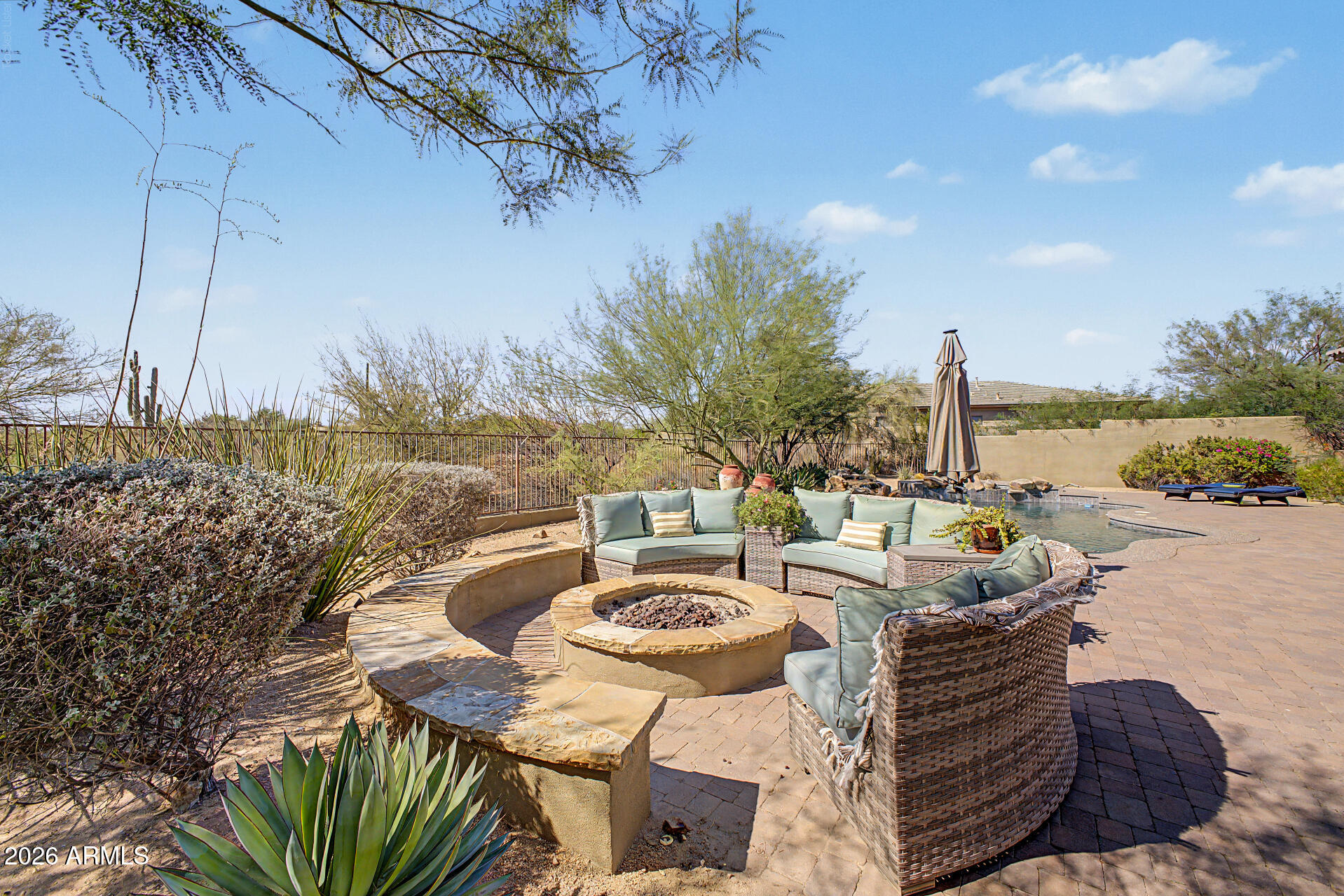 SAGUARO HIGHLANDS - Residential
