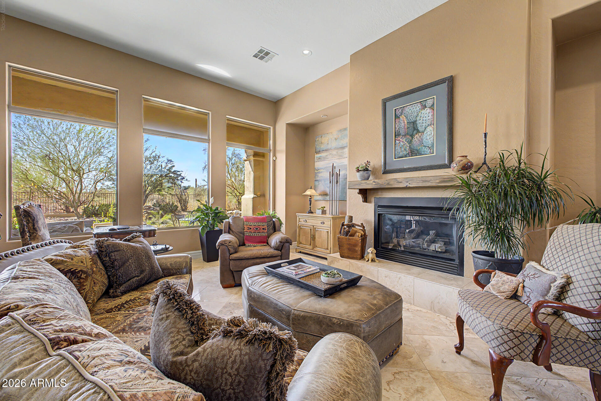 SAGUARO HIGHLANDS - Residential