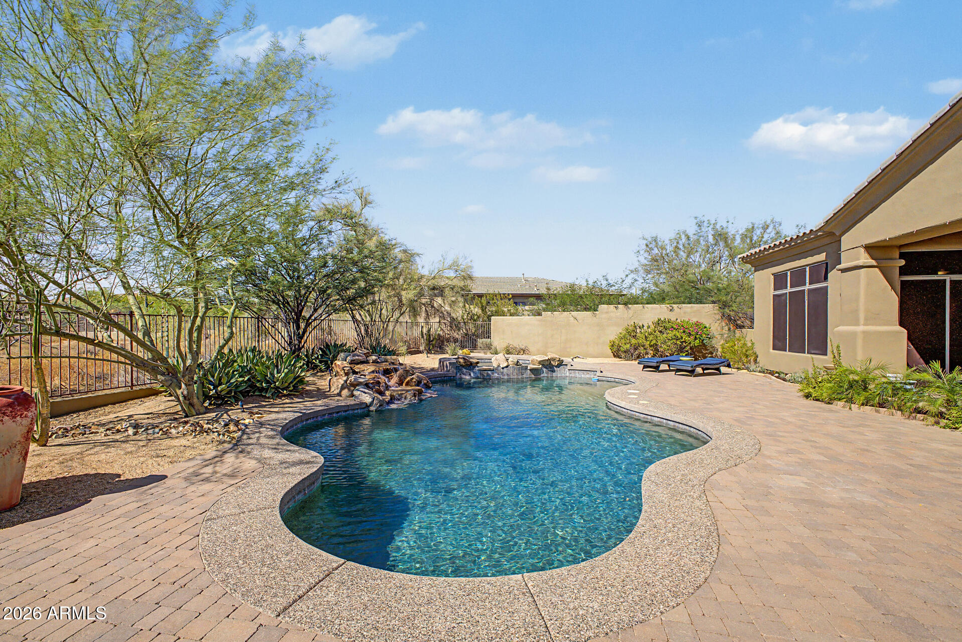 SAGUARO HIGHLANDS - Residential