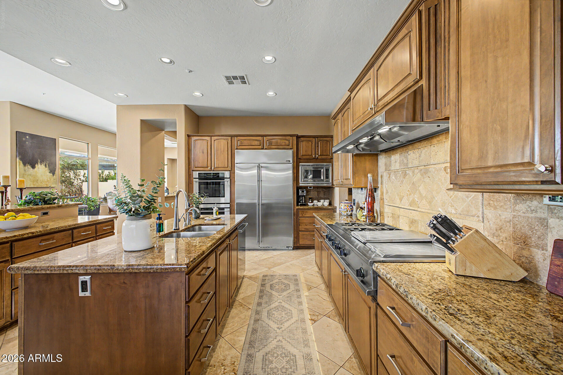 SAGUARO HIGHLANDS - Residential
