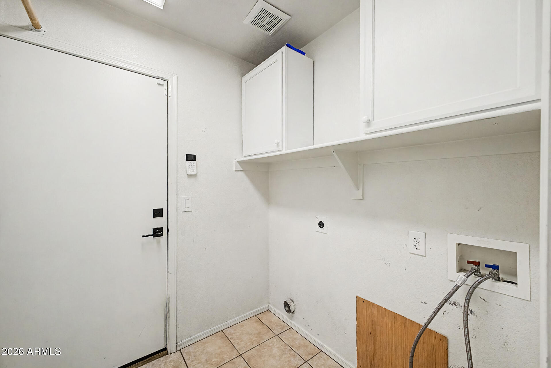 MESQUITE CANYON - Residential