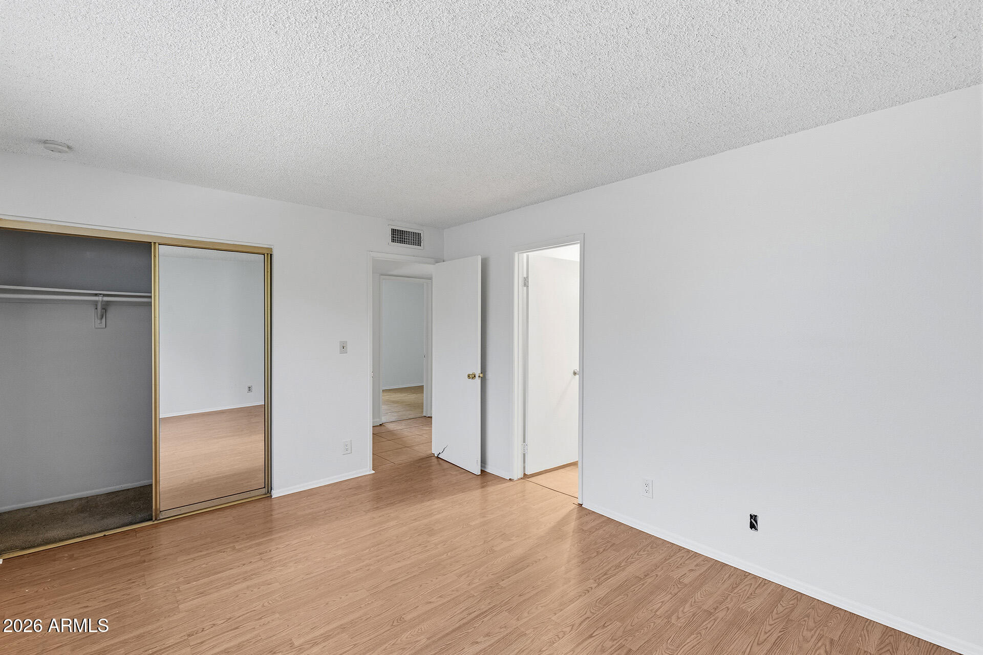 NEW WORLD GLENDALE UNIT 1 AMD - Residential