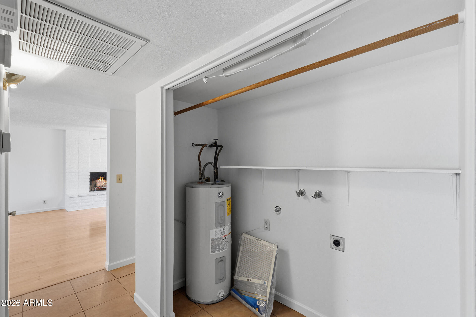 NEW WORLD GLENDALE UNIT 1 AMD - Residential