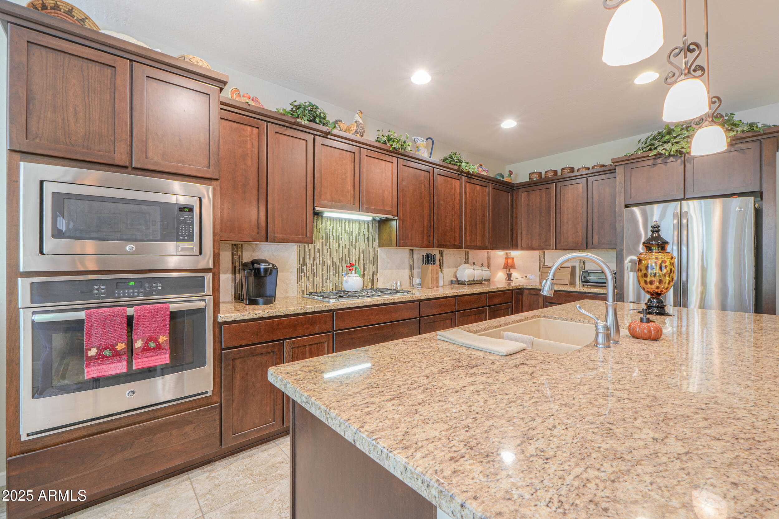 ROBSON RANCH - Residential