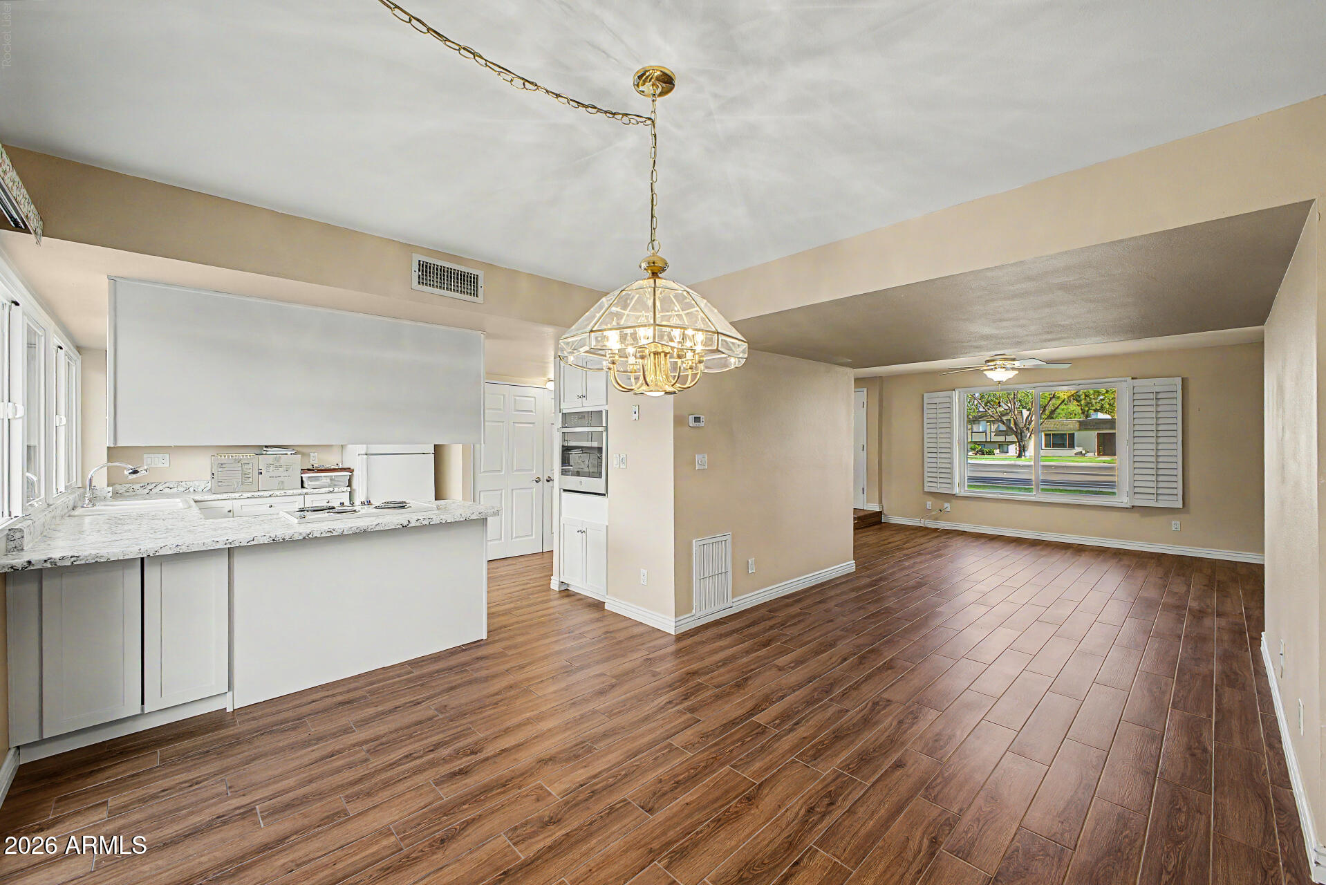 LA BUENA VIDA TOWNHOUSES - Residential