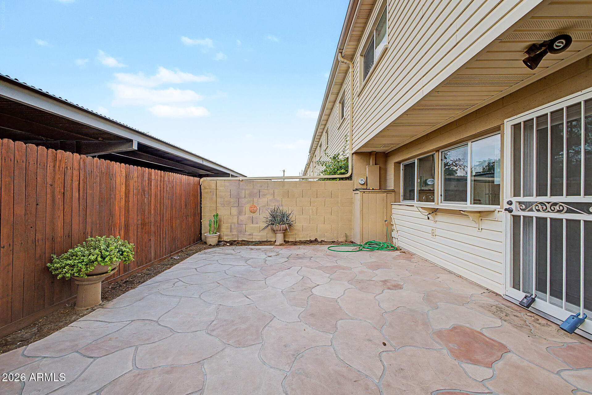 LA BUENA VIDA TOWNHOUSES - Residential