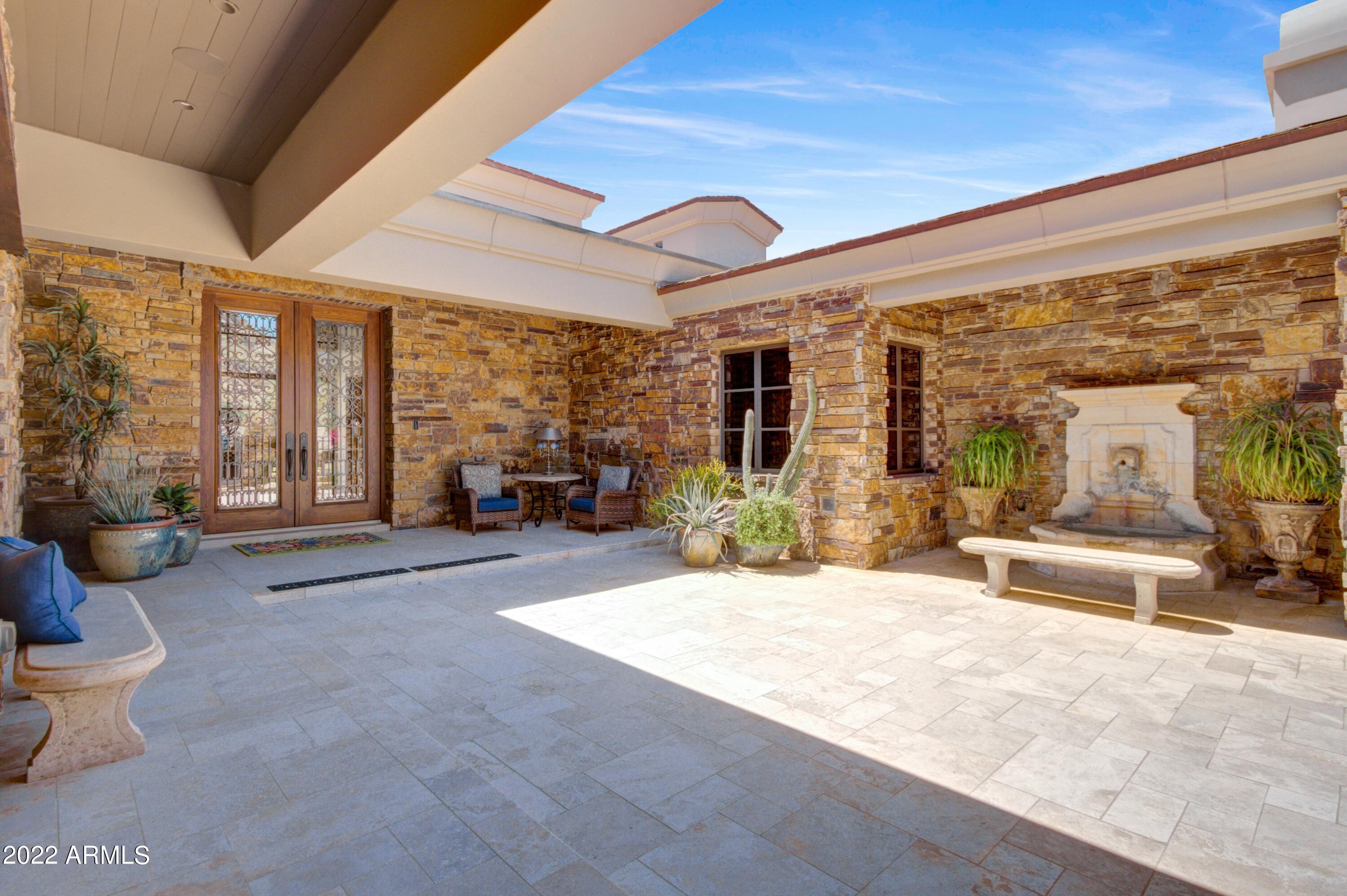 ESTANCIA - Residential