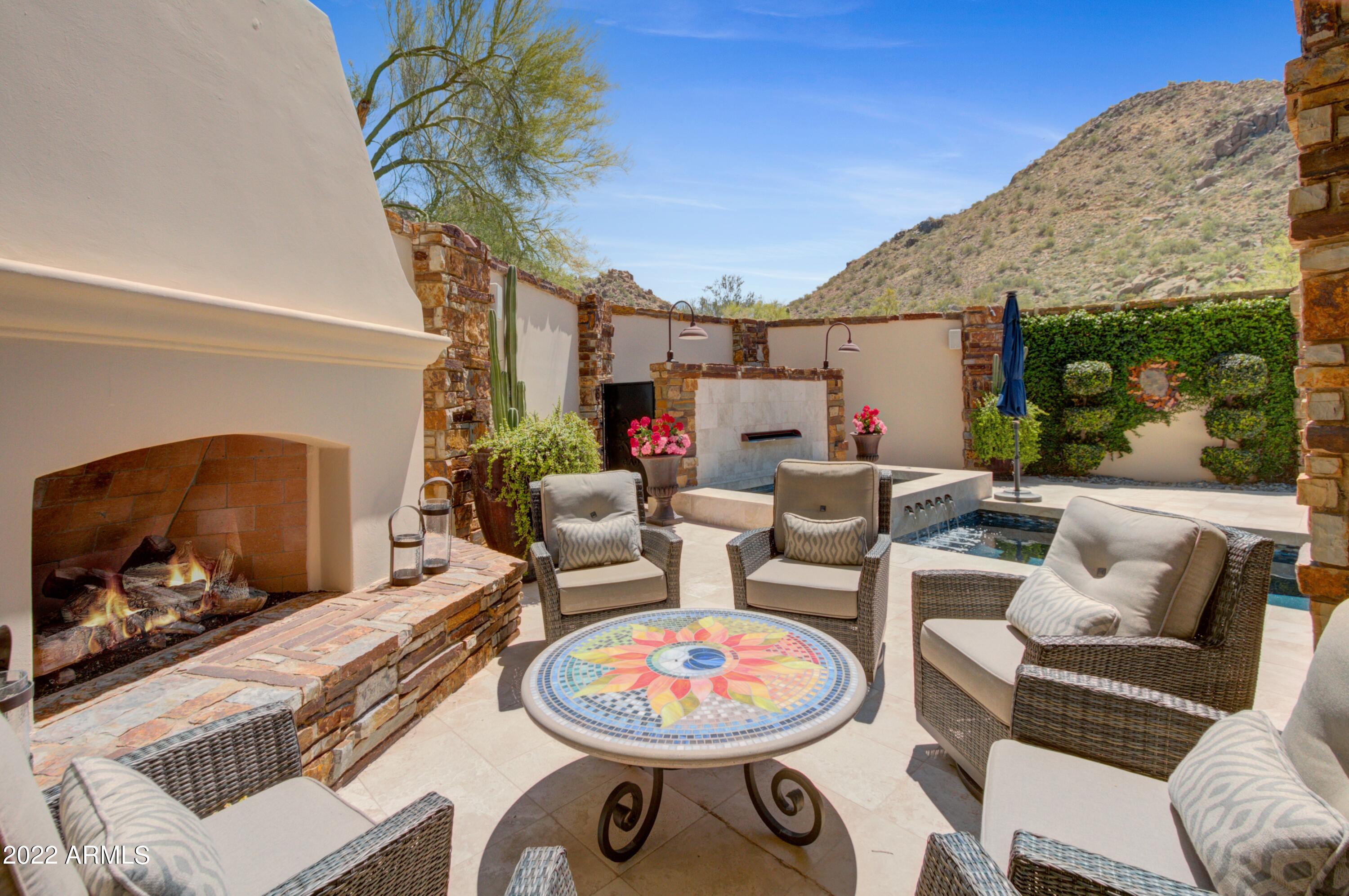 ESTANCIA - Residential