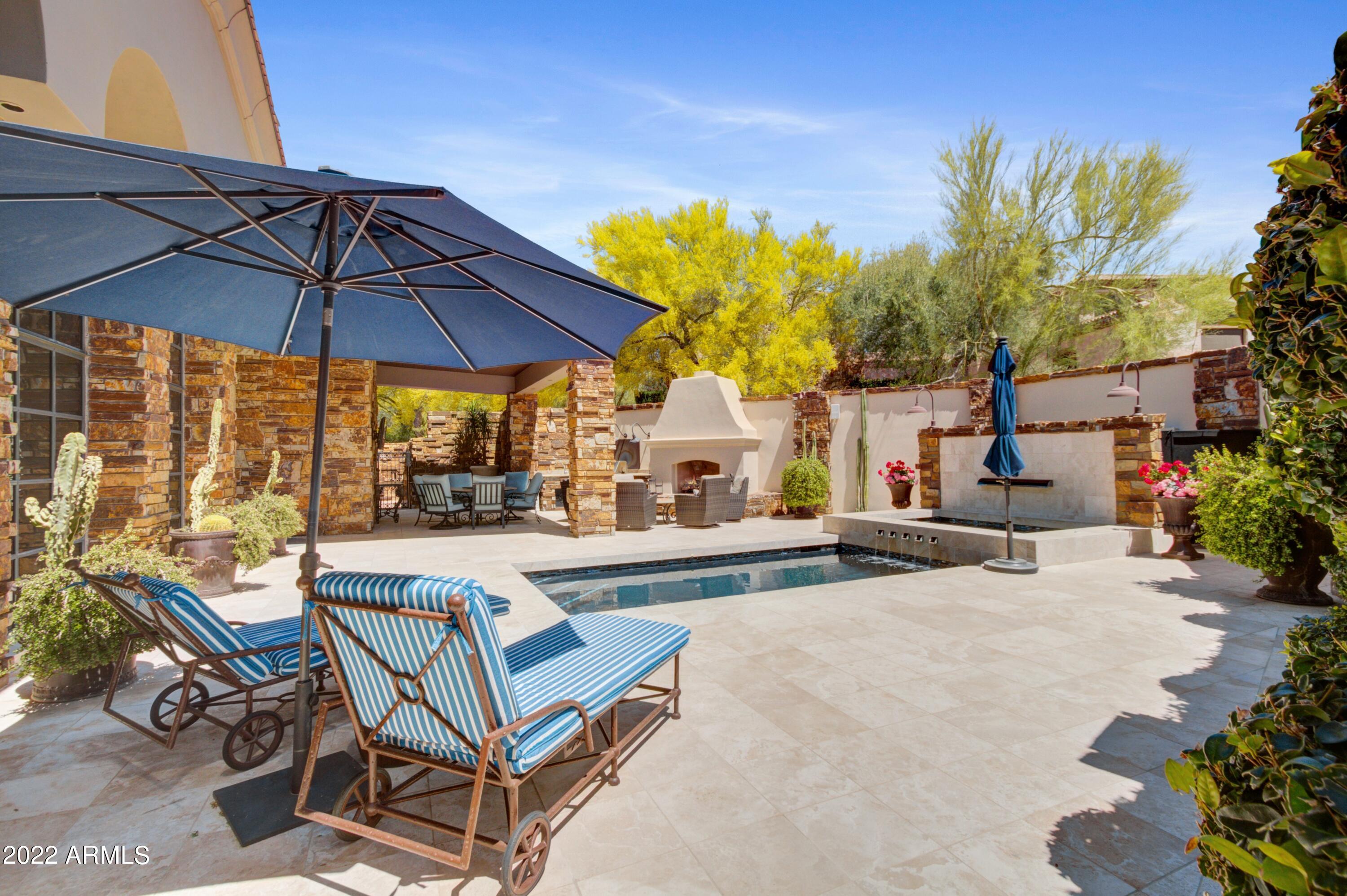 ESTANCIA - Residential