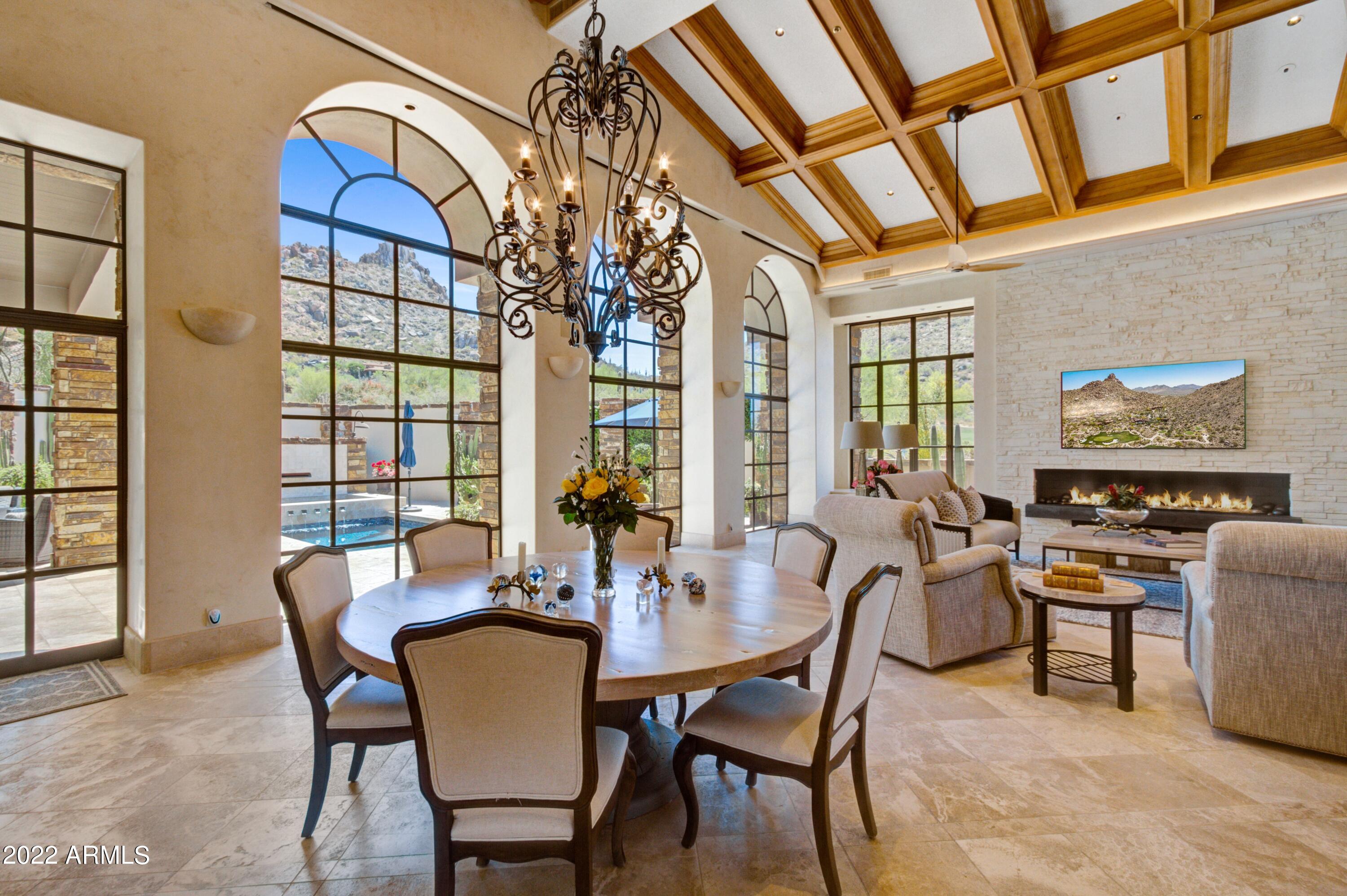 ESTANCIA - Residential