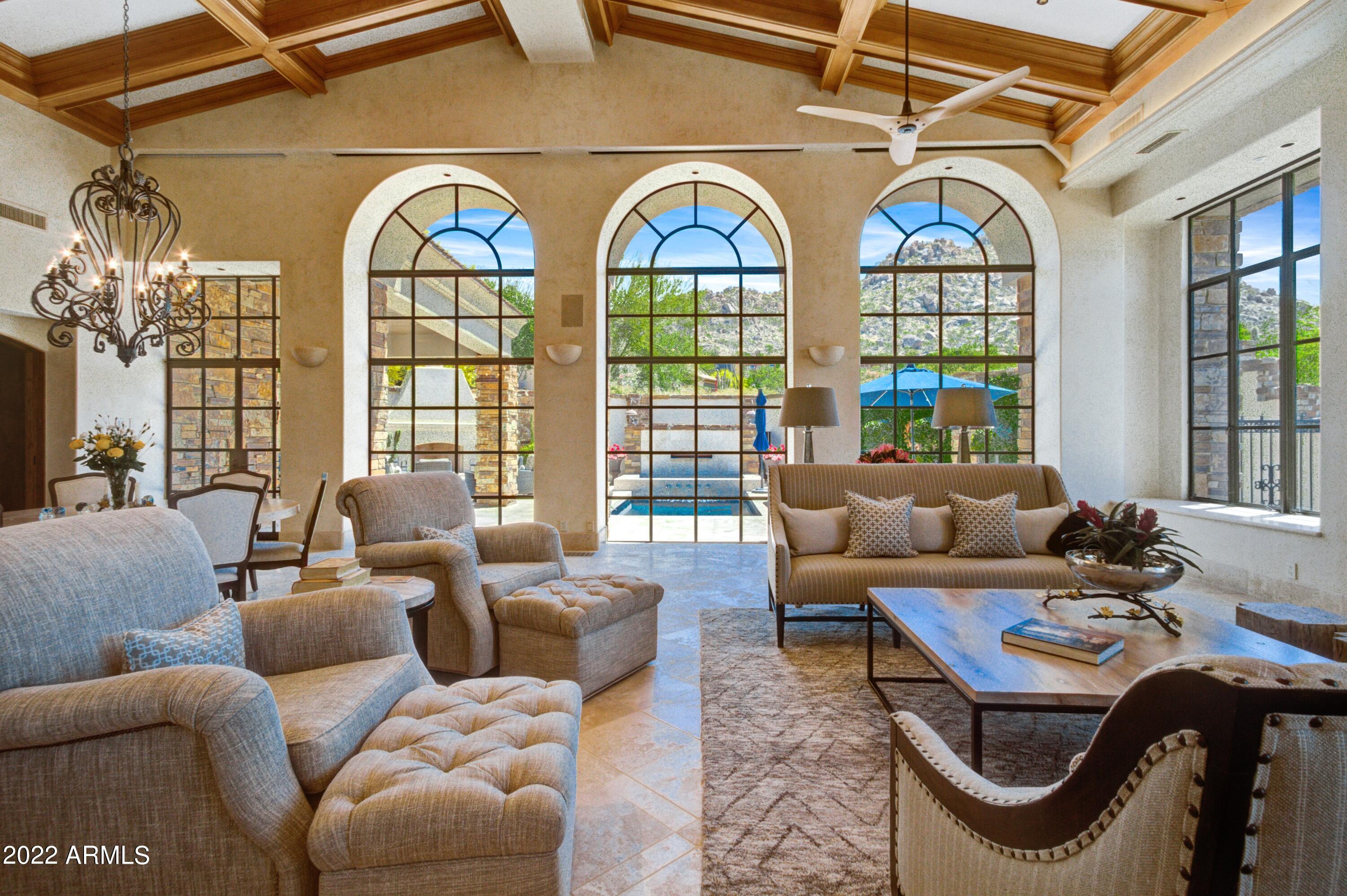 ESTANCIA - Residential