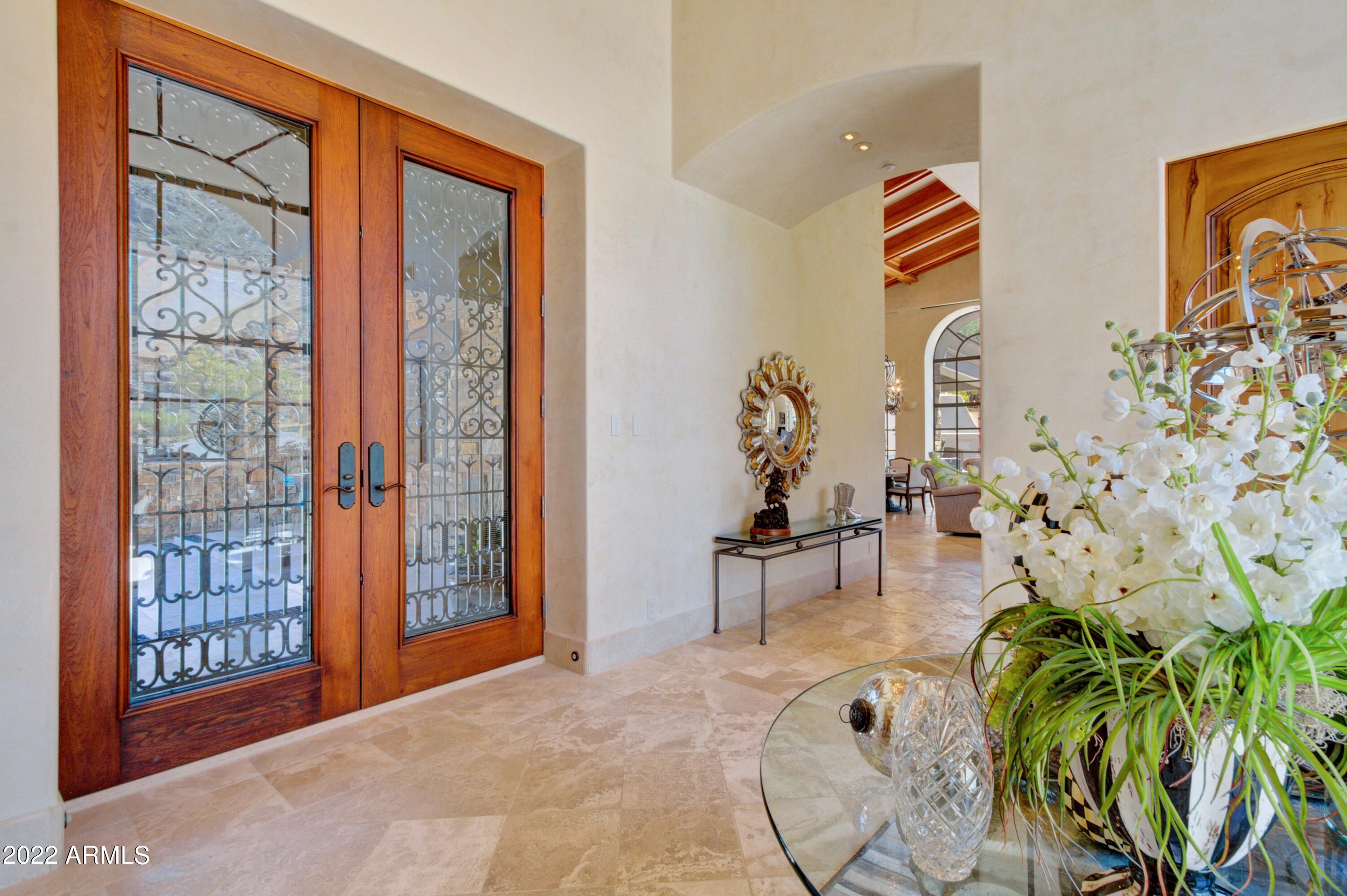 ESTANCIA - Residential