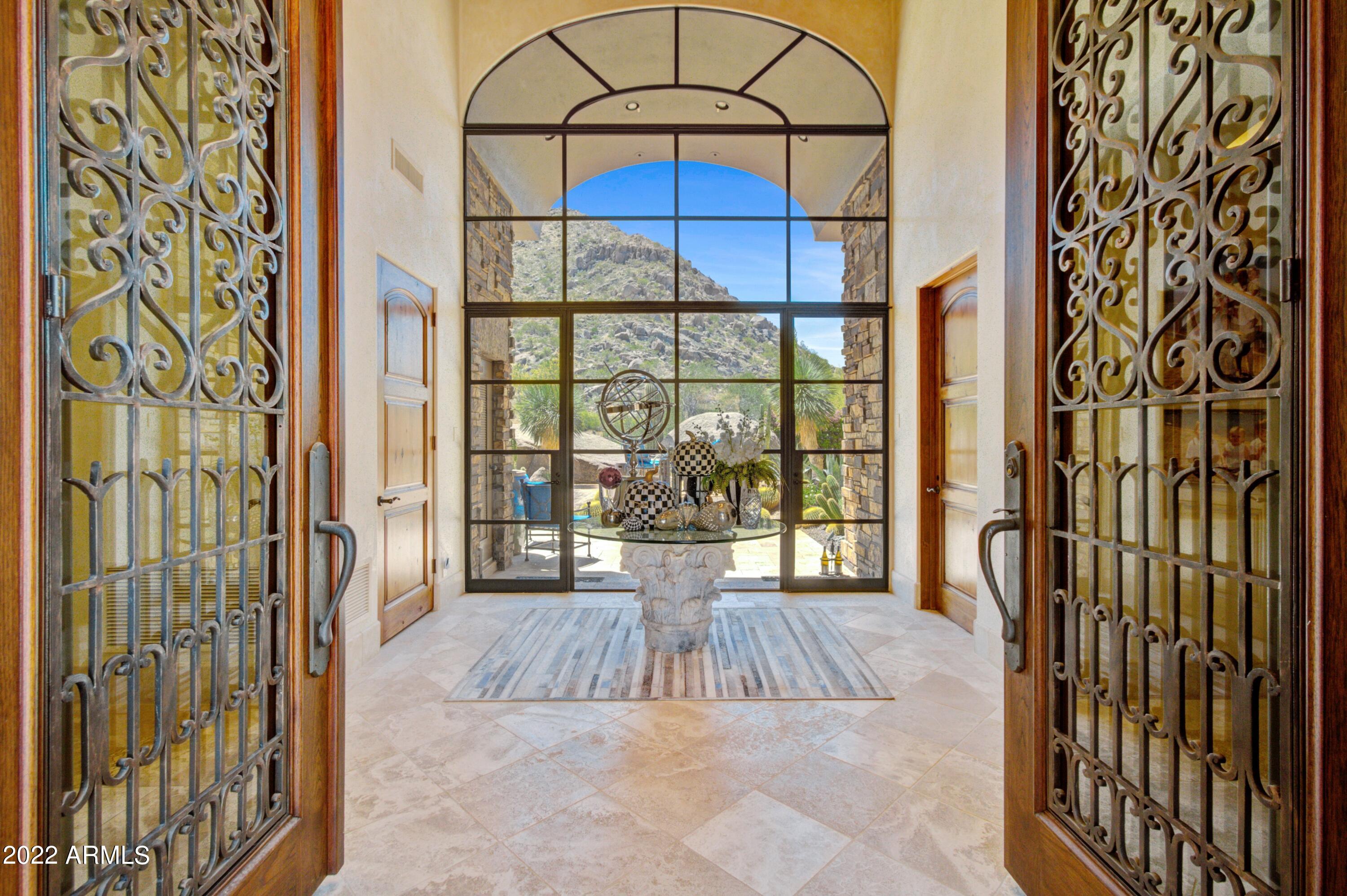 ESTANCIA - Residential
