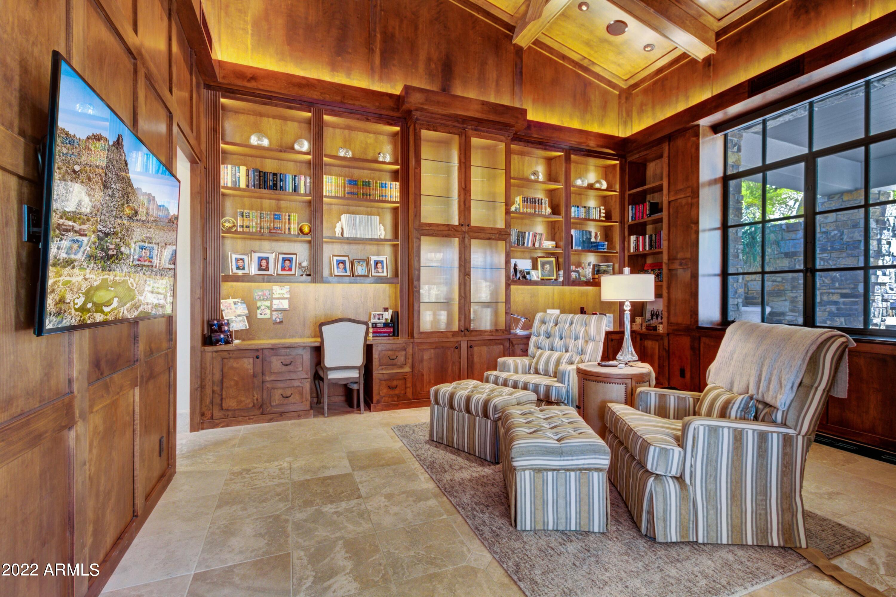 ESTANCIA - Residential