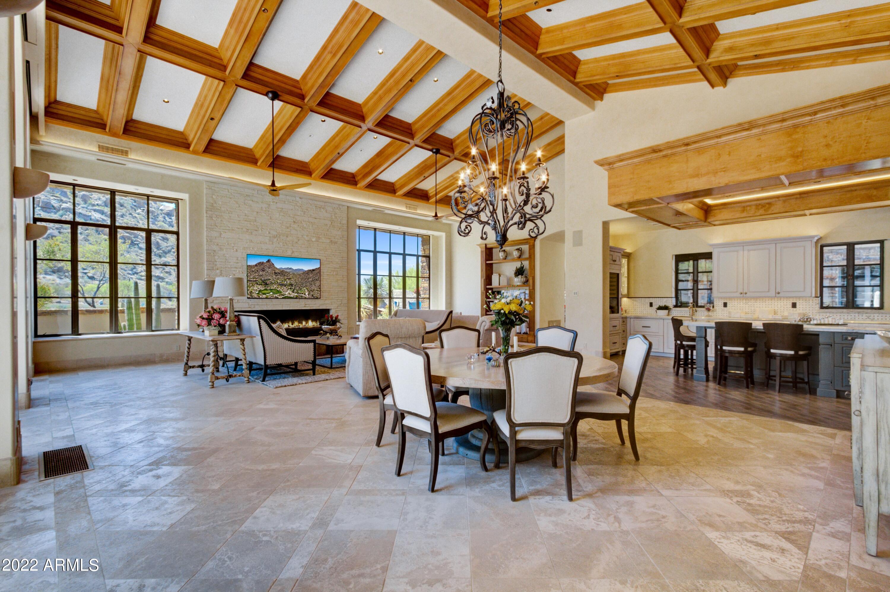 ESTANCIA - Residential