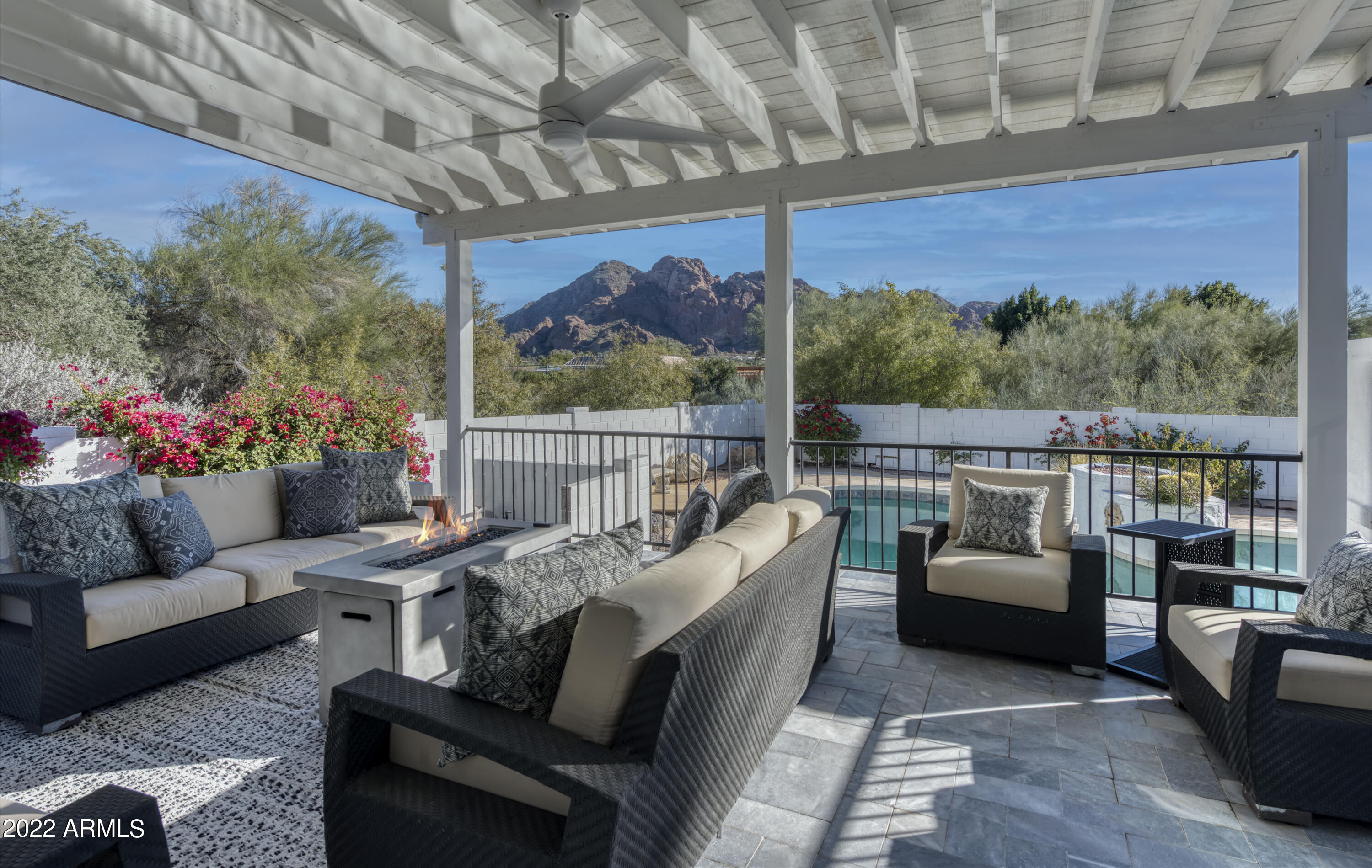 PEBBLE RIDGE - Residential