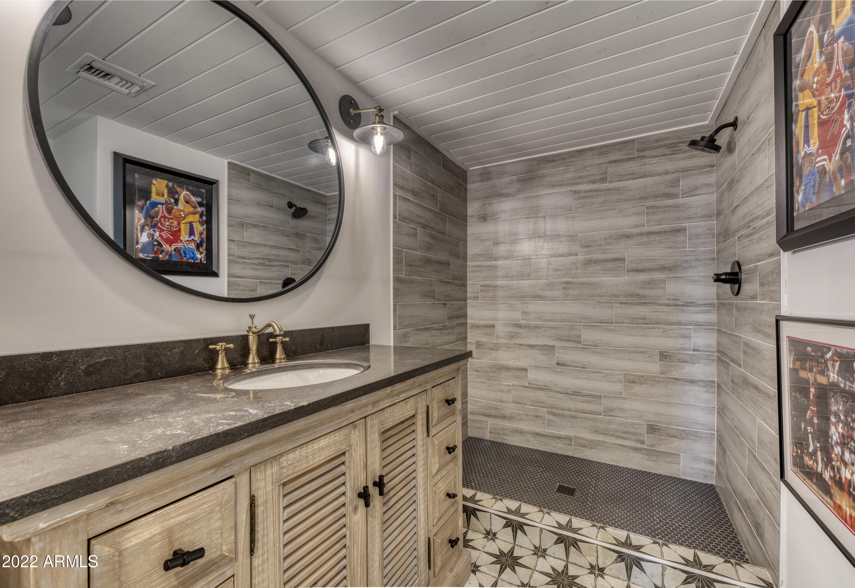 PEBBLE RIDGE - Residential