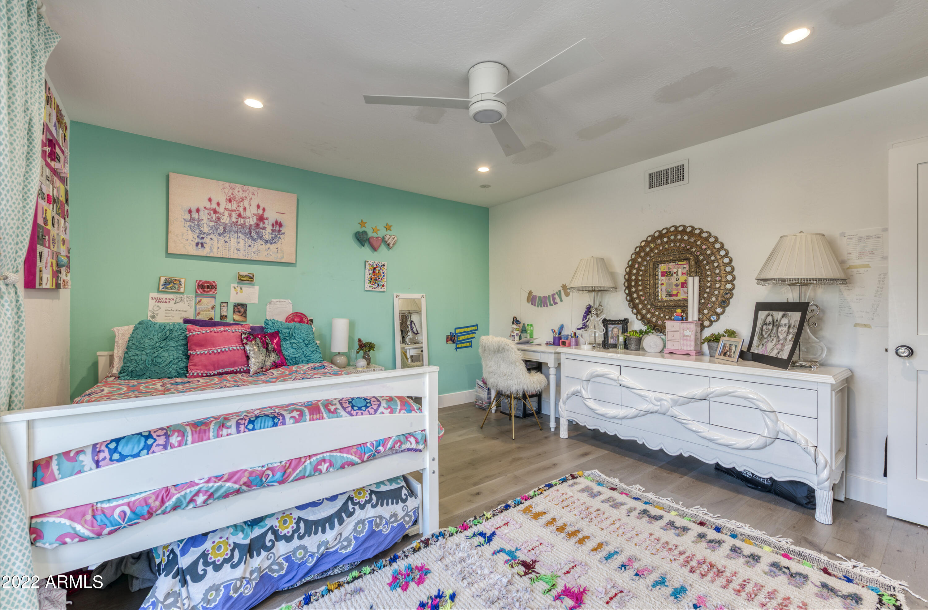 PEBBLE RIDGE - Residential