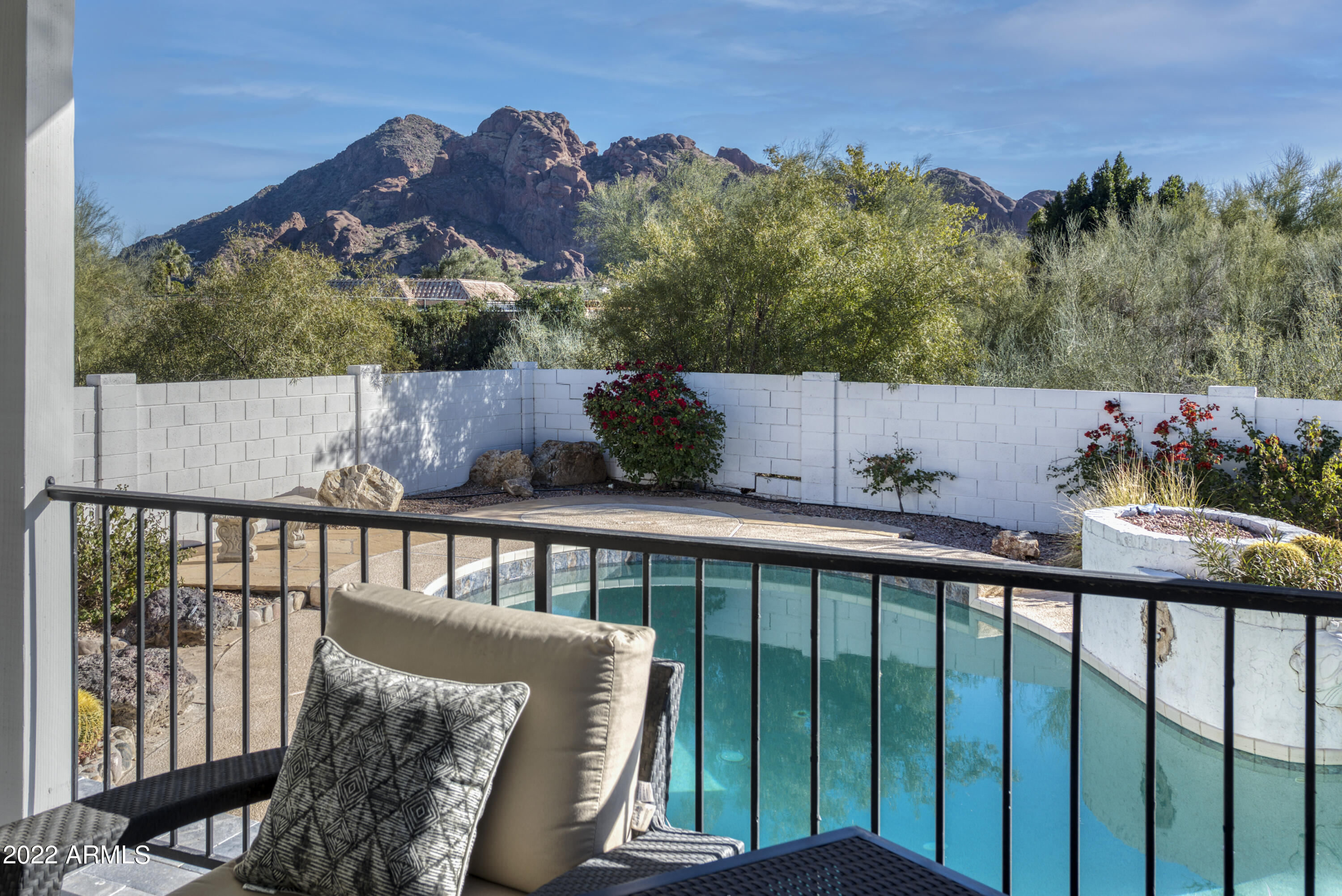 PEBBLE RIDGE - Residential