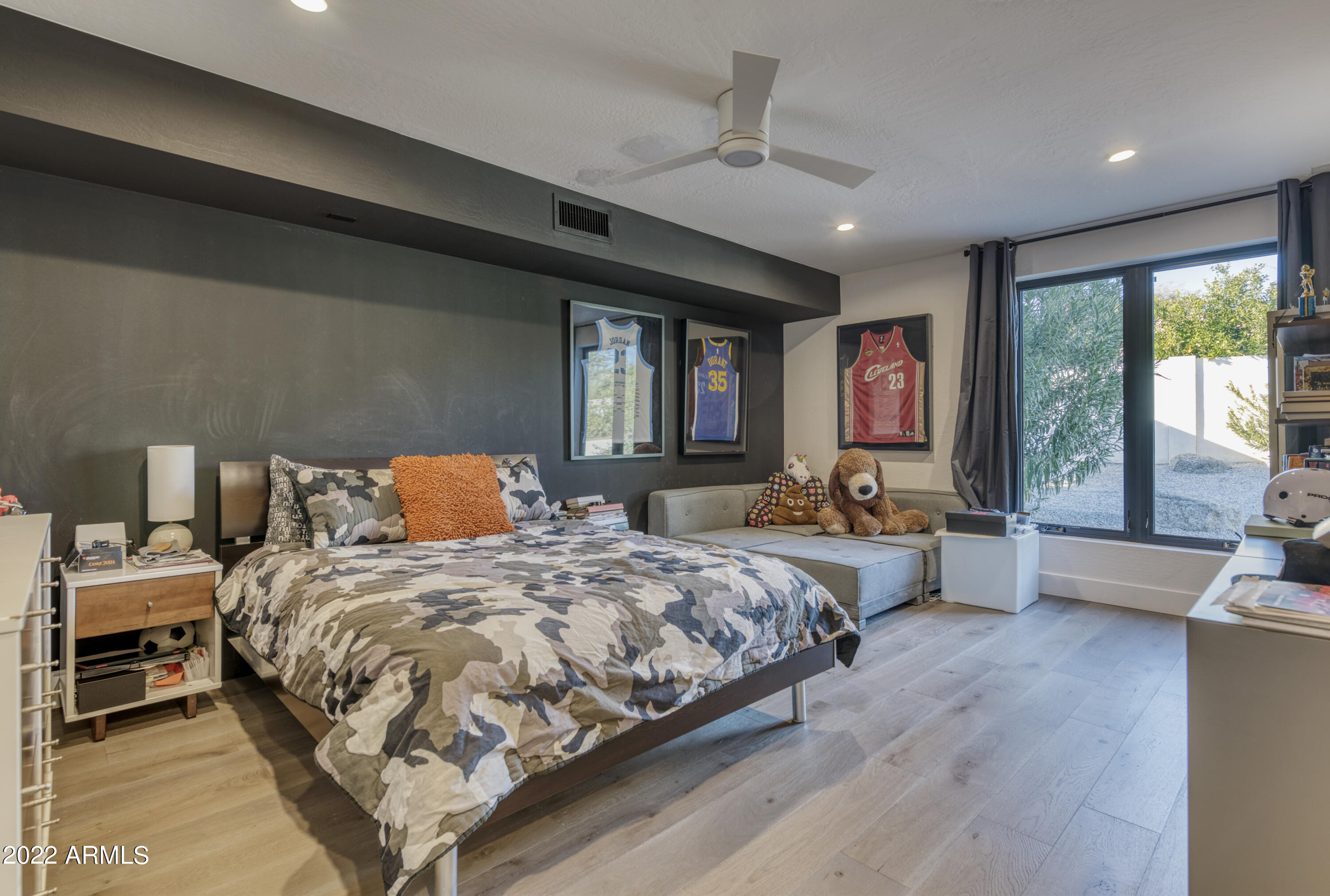 PEBBLE RIDGE - Residential